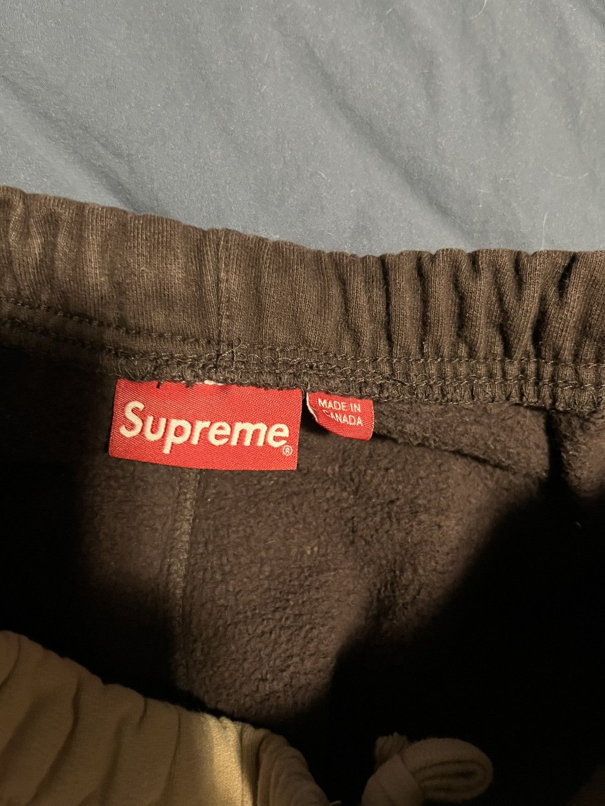 Supreme Supreme S Logo Split Color Sweatpants Size US 30 / EU 46 - 4 Thumbnail