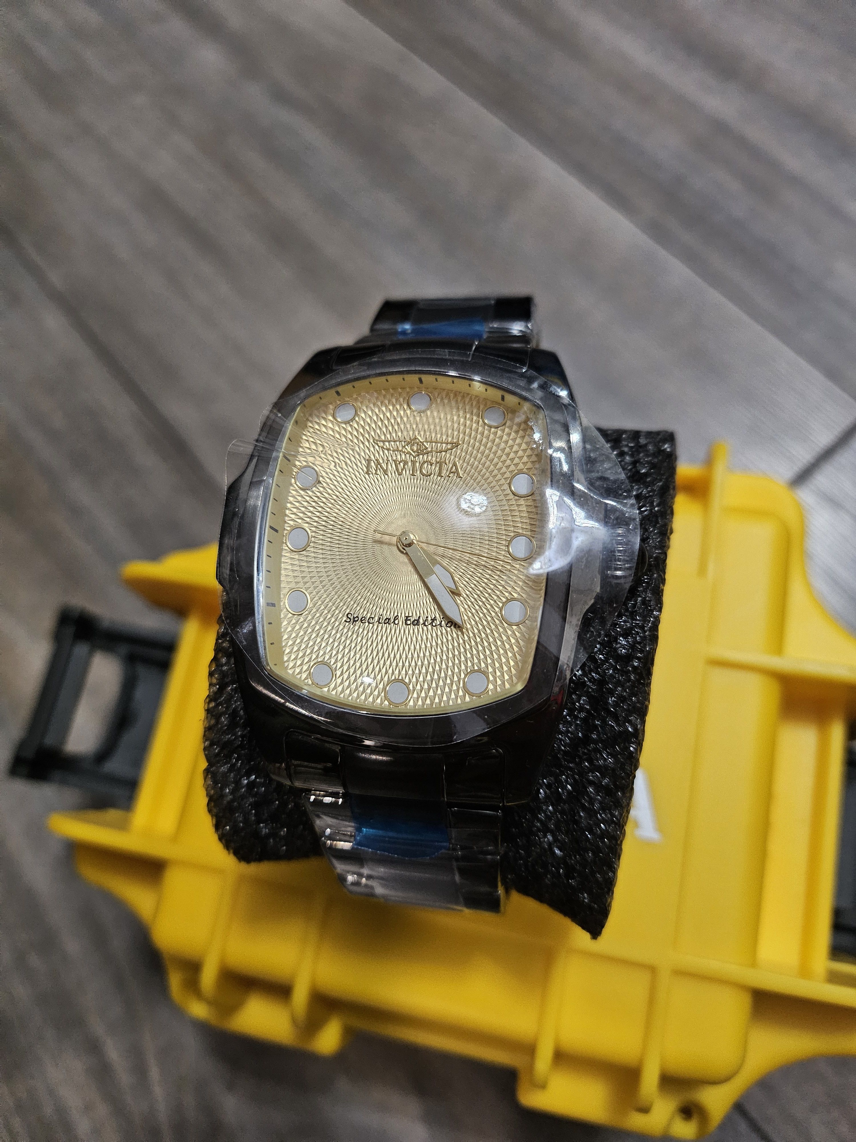 Invicta Invicta grand lupah Size 26 - 1 Thumbnail