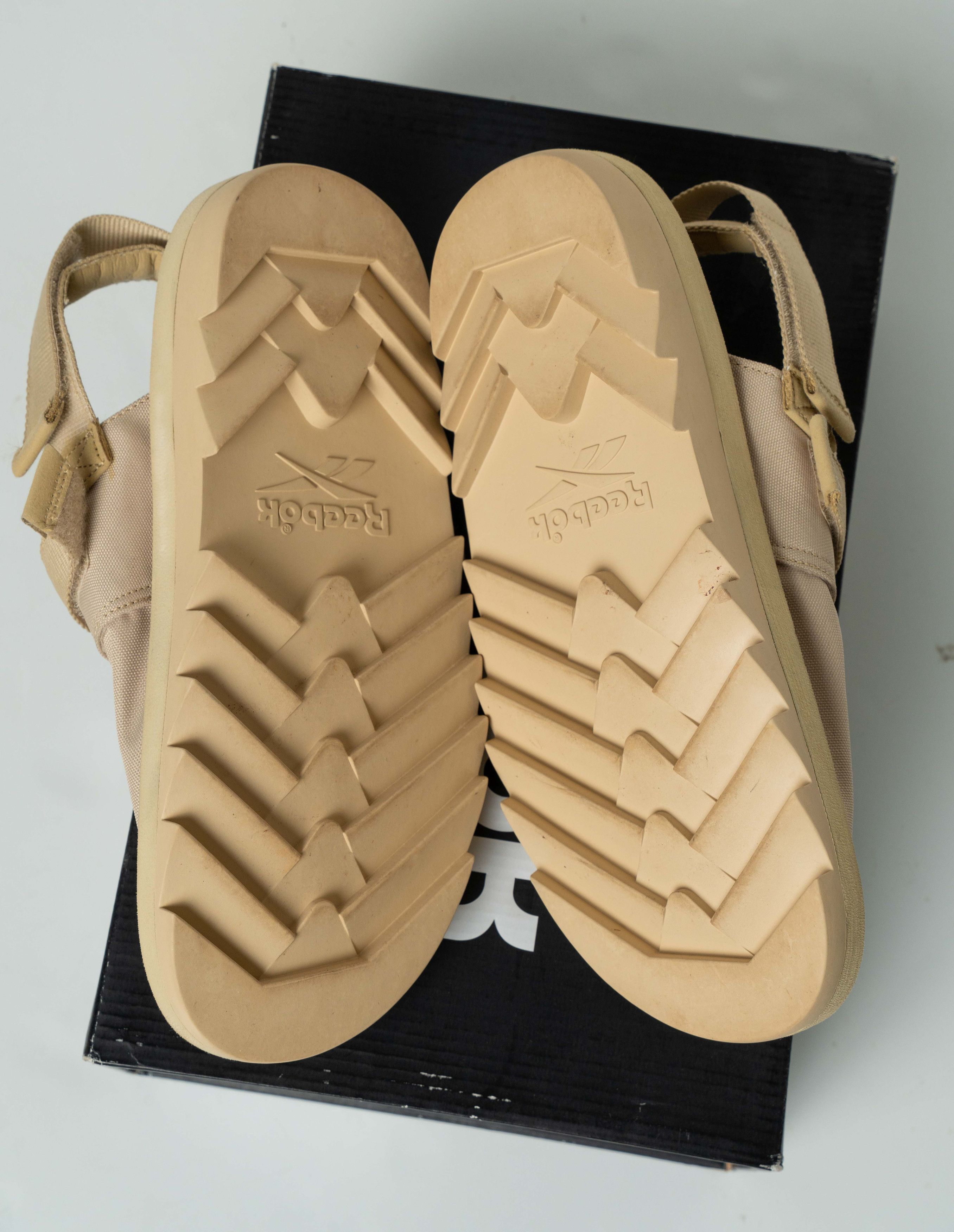 Reebok Reebok Beatnik men size 12 Beige Mules Codura mint condition Size US 12 / EU 45 - 3 Thumbnail