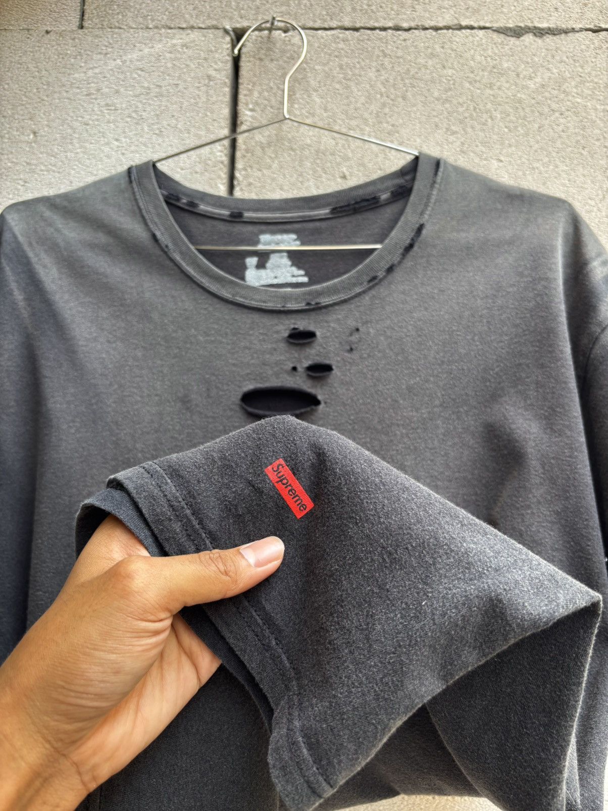 Vintage Thrashed Supreme X Hanes Distressed T-Shirt ERD Grunge Size US L / EU 52-54 / 3 - 3 Thumbnail
