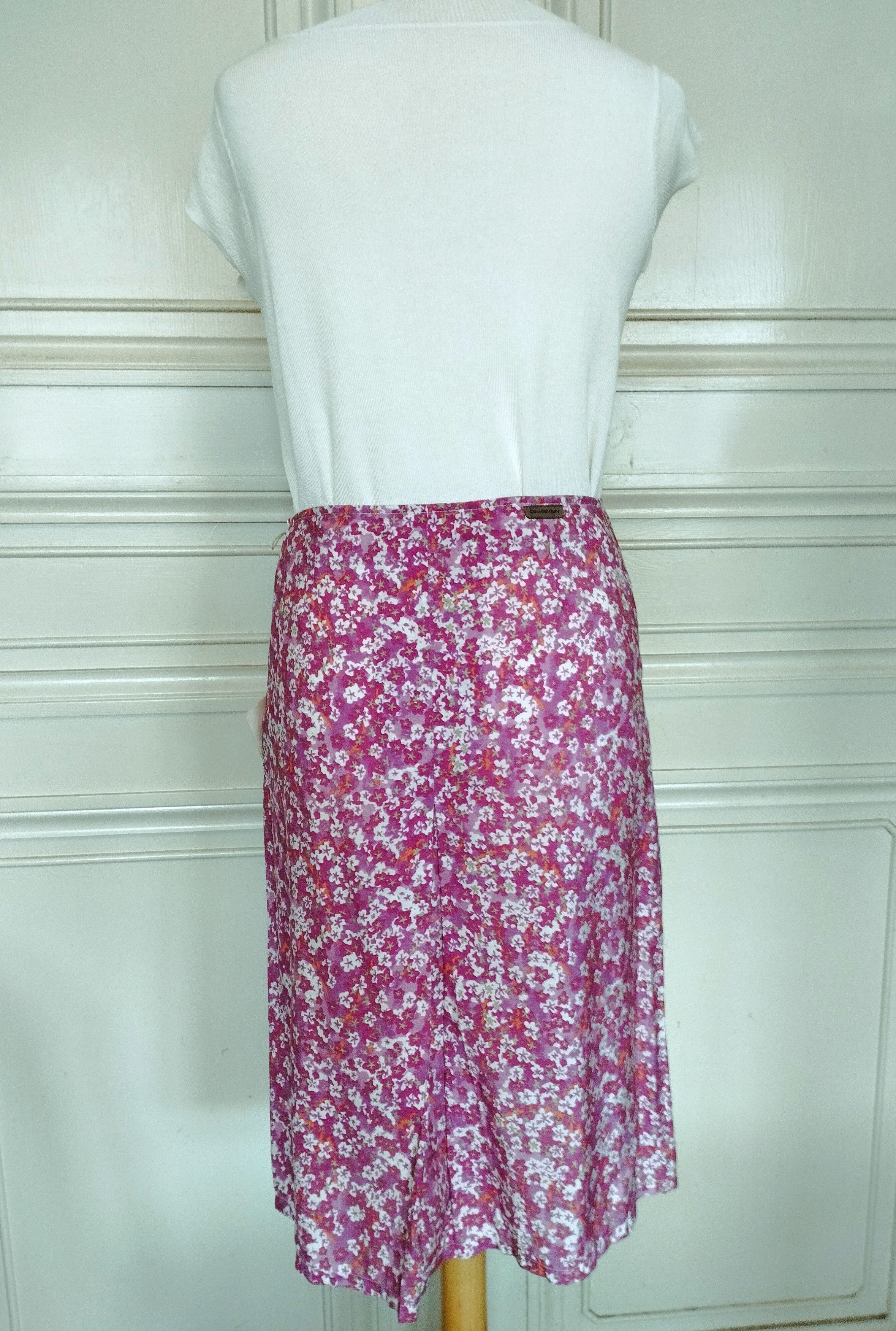 Calvin Klein Calvin Klein Jupe Liberty TS/M Size 26" / US 2 / IT 38 - 7 Thumbnail
