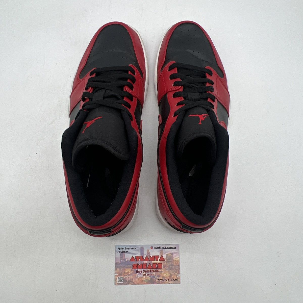 Nike Air Jordan 1 low reverse bred Size US 13 / EU 46 - 6 Thumbnail