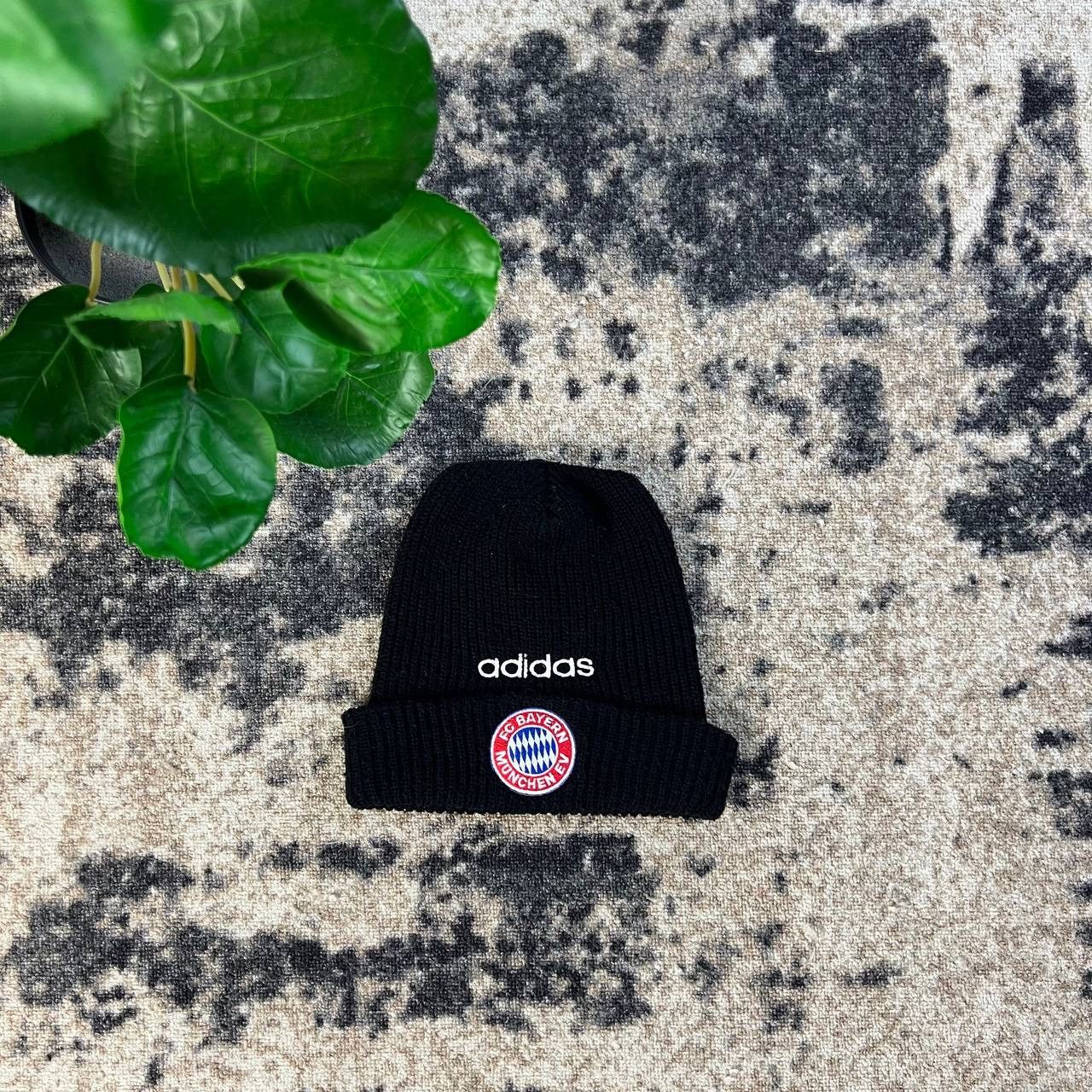 Adidas Adidas Munchen Bayern Vintage 90s Beanie Hat Size ONE SIZE - 1 Thumbnail