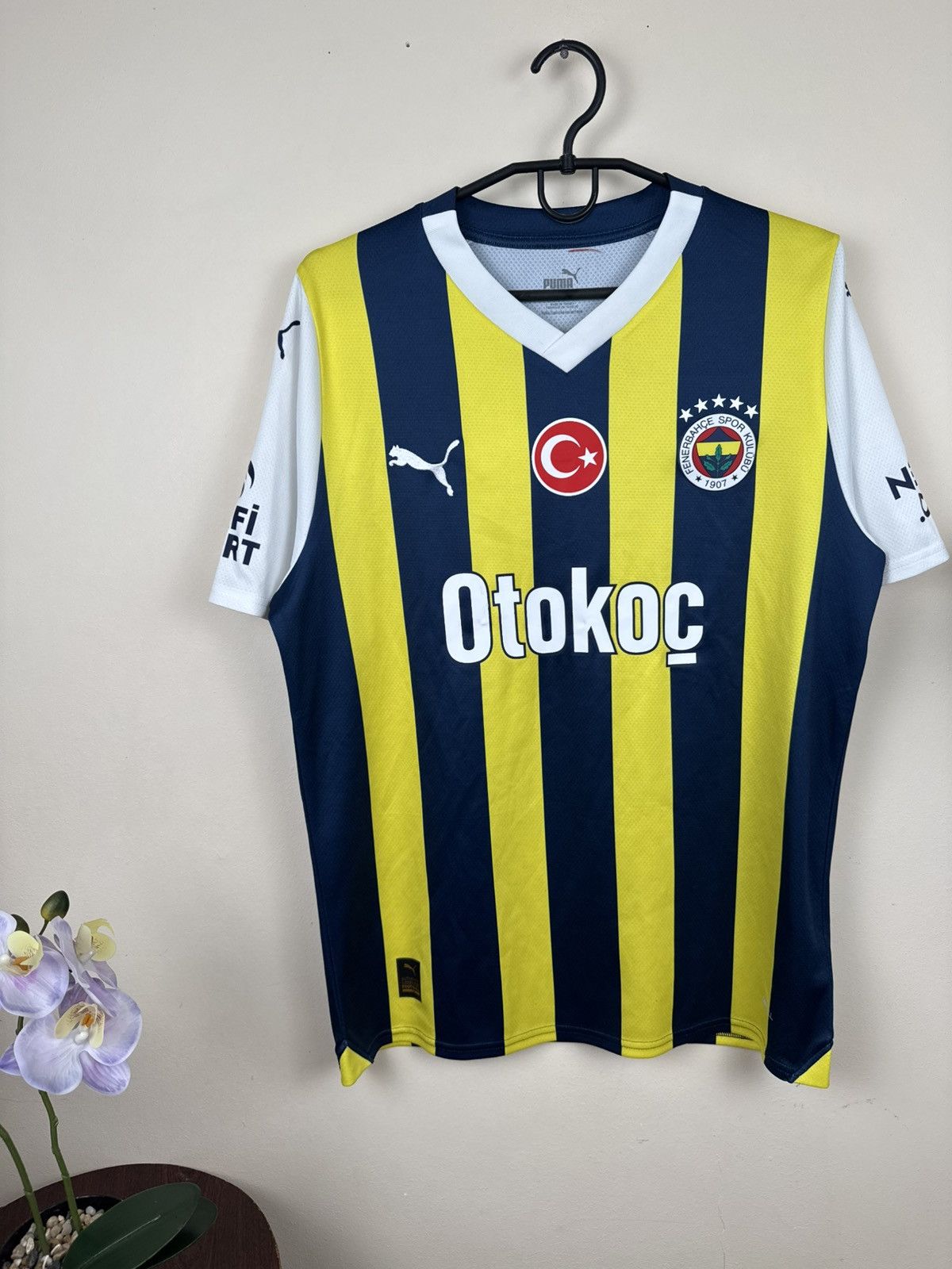Puma Fenerbahce 2023 2024 Jersey Puma Home Kit Football Soccer M Size US M / EU 48-50 / 2 - 4 Thumbnail