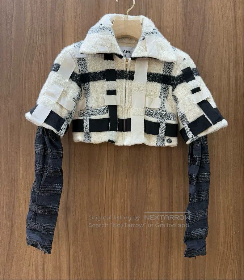 Chanel Chanel High-end handicraft workshop series black and white Size XS / US 0-2 / IT 36-38 - 1 Thumbnail