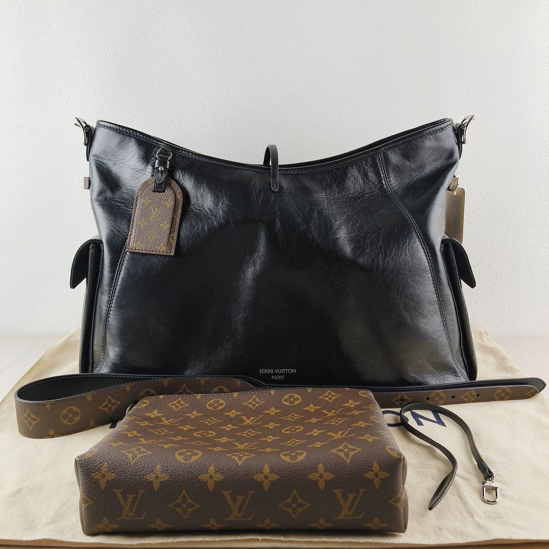 Louis Vuitton Pre-loved Bag Very good condition Size ONE SIZE - 1 Thumbnail