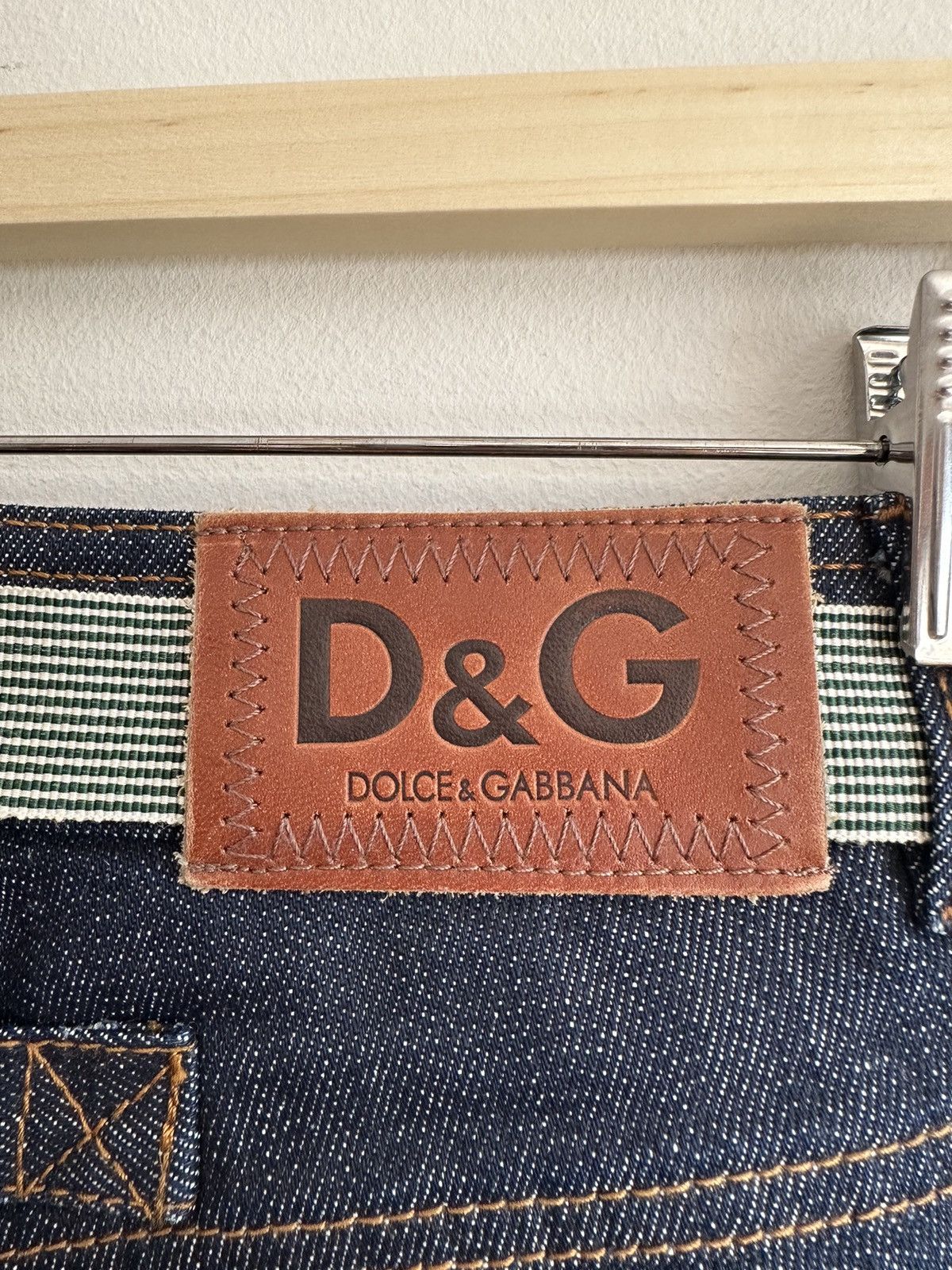 Designer × Dolce & Gabbana Dolce & Gabbana denim shorts designer luxury Size 26" / US 2 / IT 38 - 4 Thumbnail