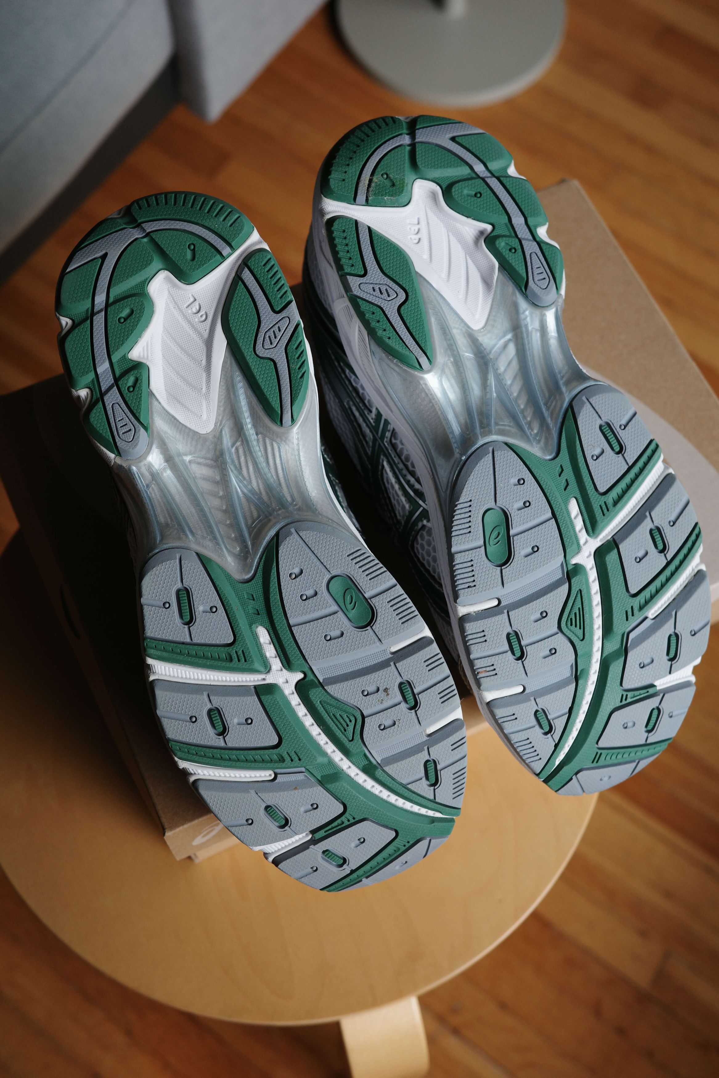 Asics Asics GT-2160 White Shamrock Green Size US 8.5 / EU 41-42 - 7 Thumbnail