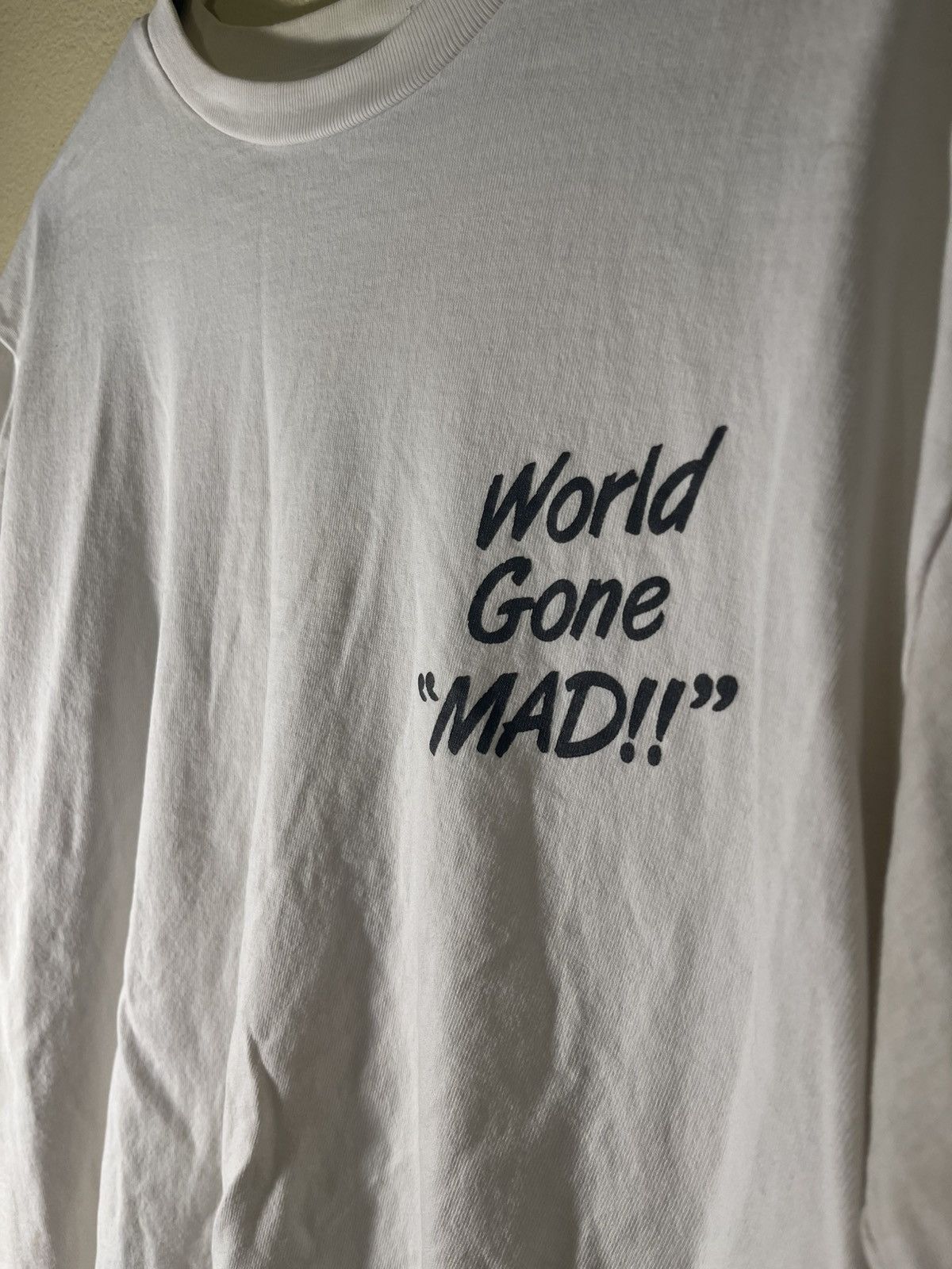 Bape Bape “world gone mad” T-shirt size medium Size US M / EU 48-50 / 2 - 2 Thumbnail
