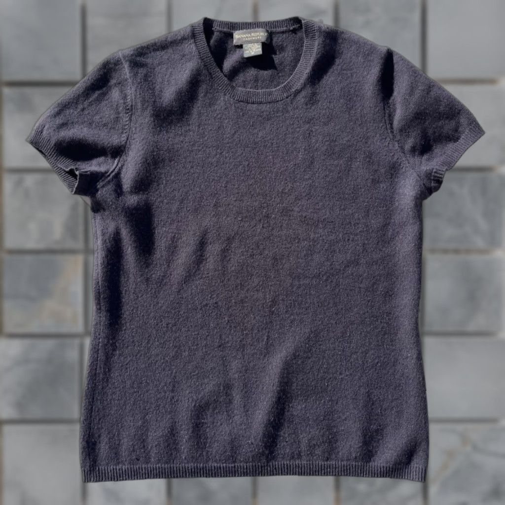 Banana Republic VINTAGE not applicable, so: Banana Republic Sweater Women's Blue Solid M Cashmere Pullover Knit Casual City Size M / US 6-8 / IT 42-44 - 1 Thumbnail