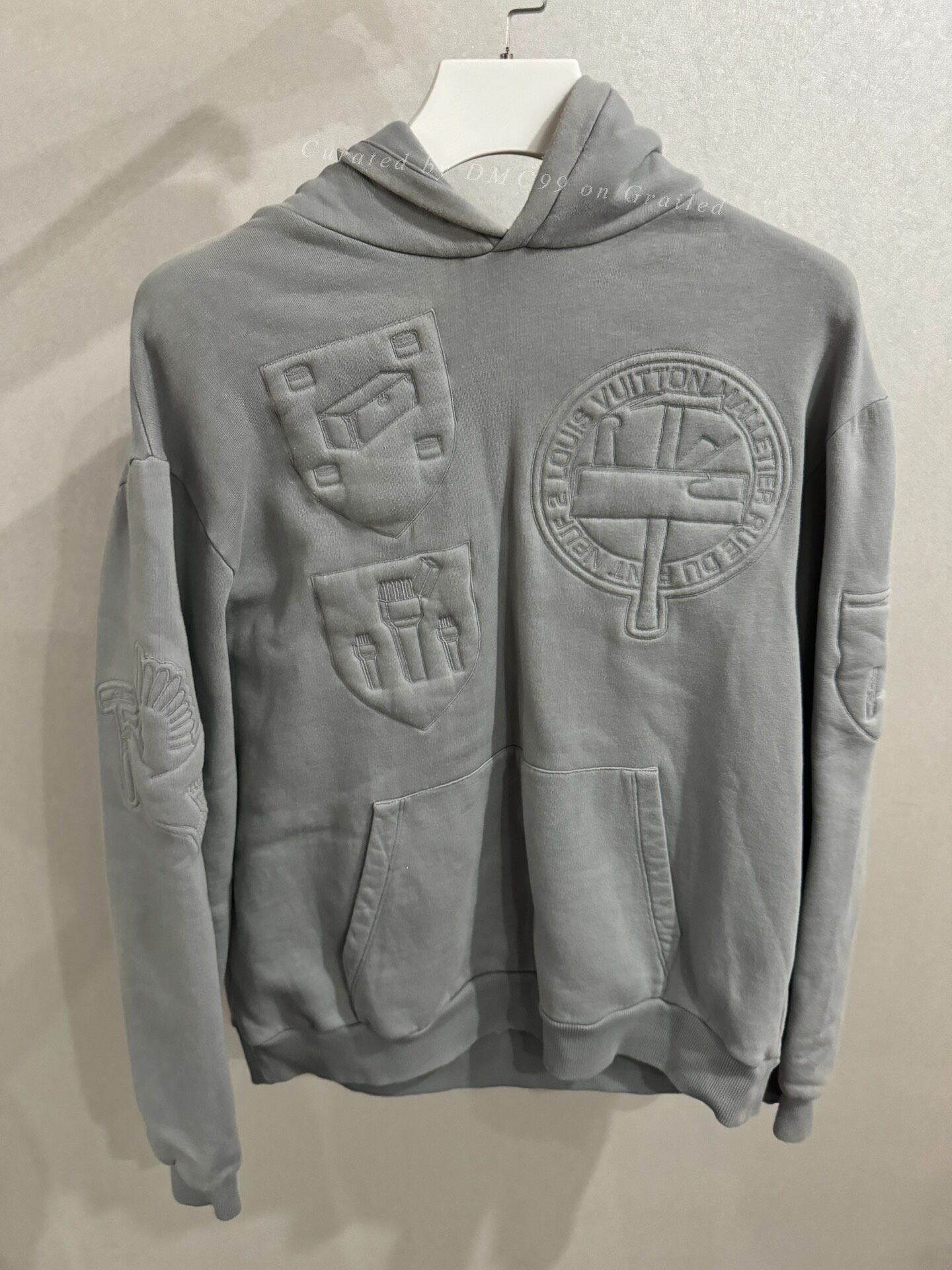 Louis Vuitton Louis Vuitton Gray Medal 3D Hoodie Size US L / EU 52-54 / 3 - 1 Thumbnail