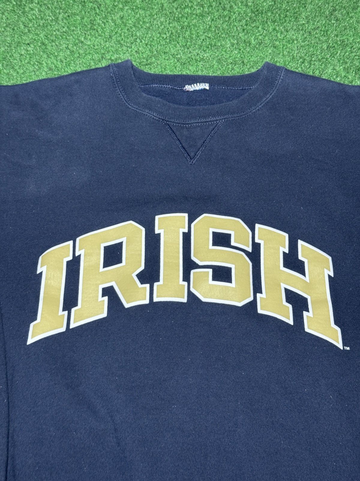 Champion Notre Dame Irish Champion Vintage Y2K L/XL 24x27 Sweatshirt Size US XL / EU 56 / 4 - 2 Thumbnail