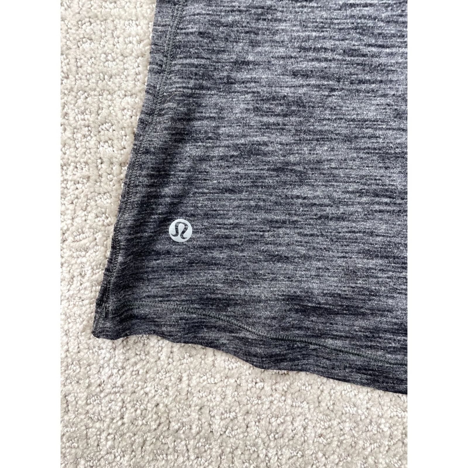 Lululemon Lululemon Tank Top Womens Size 6 Twist Toil Gray Light Luon Stretch Yoga Sleeveless Racerback Scoop Pullover Activewear Size M / US 6-8 / IT 42-44 - 6 Thumbnail