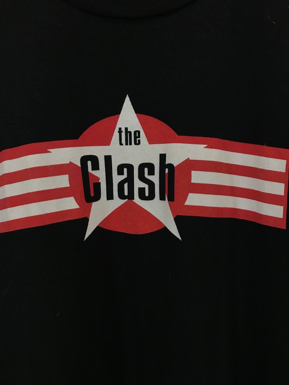 Band Tees The Clash rock band tee Size US M / EU 48-50 / 2 - 4 Thumbnail