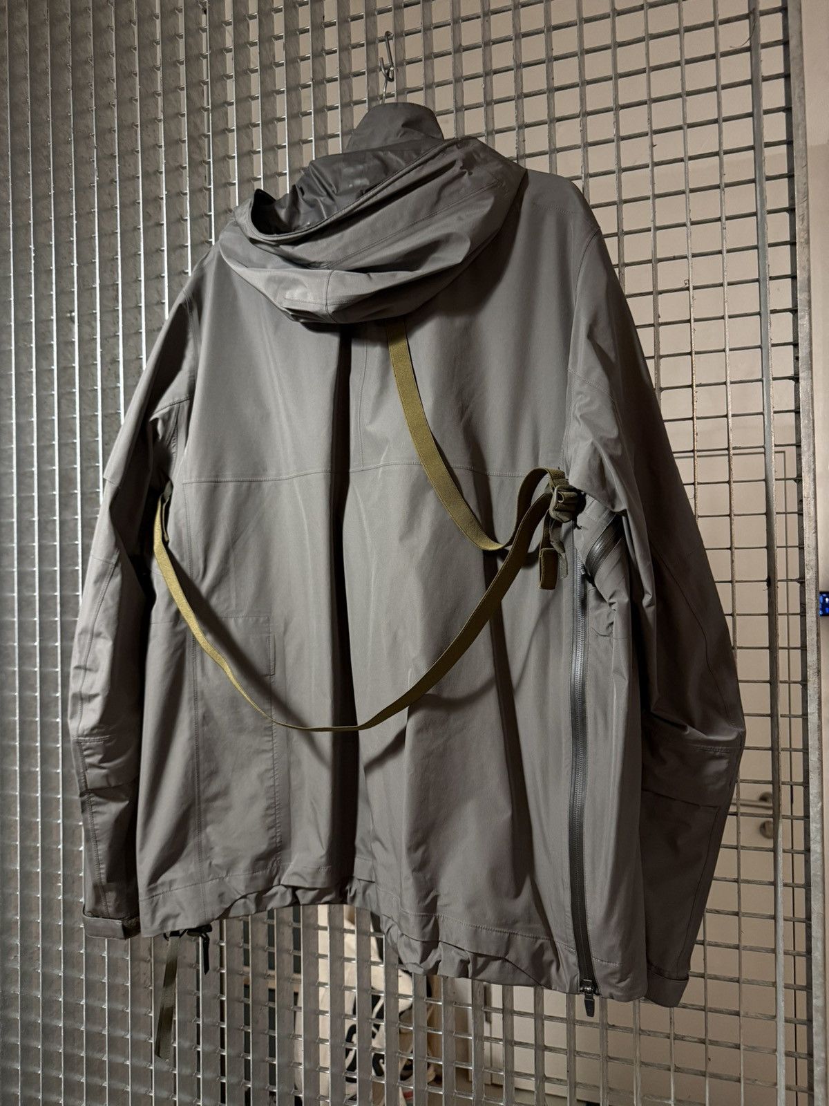 Acronym J1W-GTPL 2L Gore-Tex Paclite Plus Interops Jacket Size US L / EU 52-54 / 3 - 2 Thumbnail