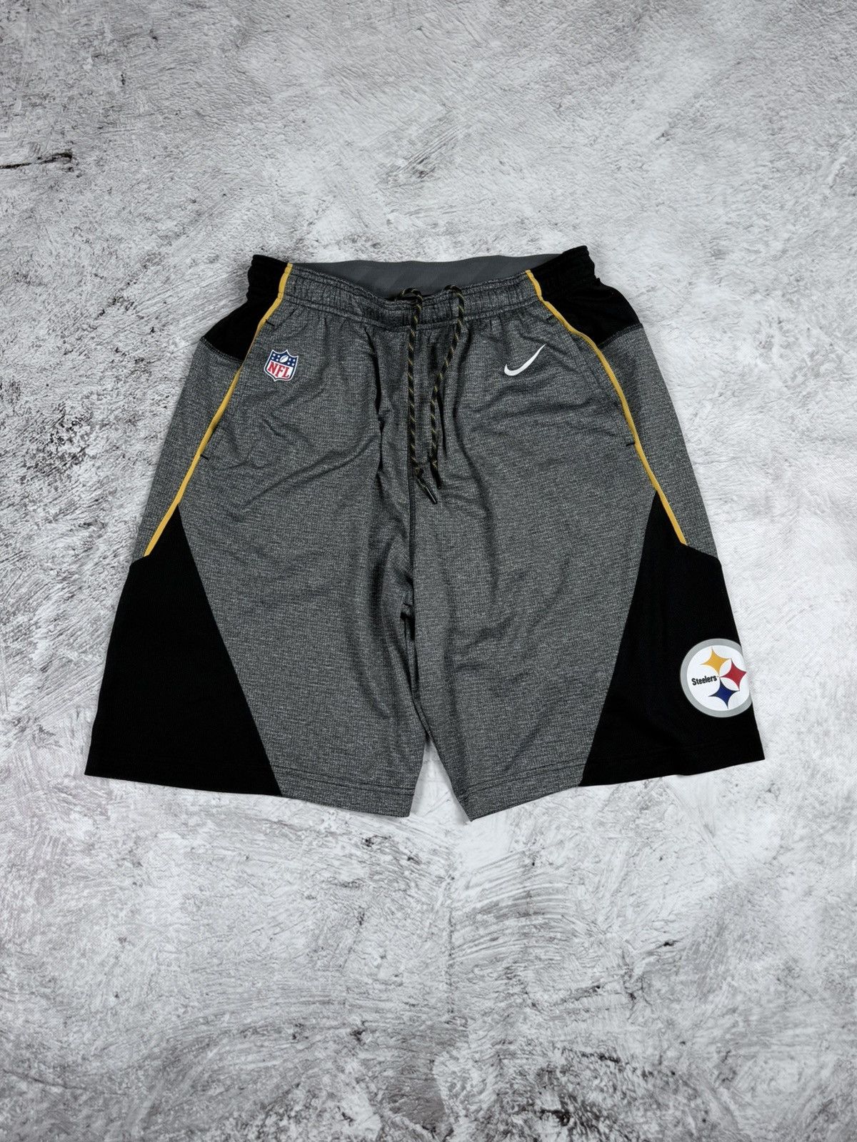 NFL × Nike Mens Nike Pittsburgh Steelers Football Shorts Size US 36 / EU 52 - 1 Thumbnail