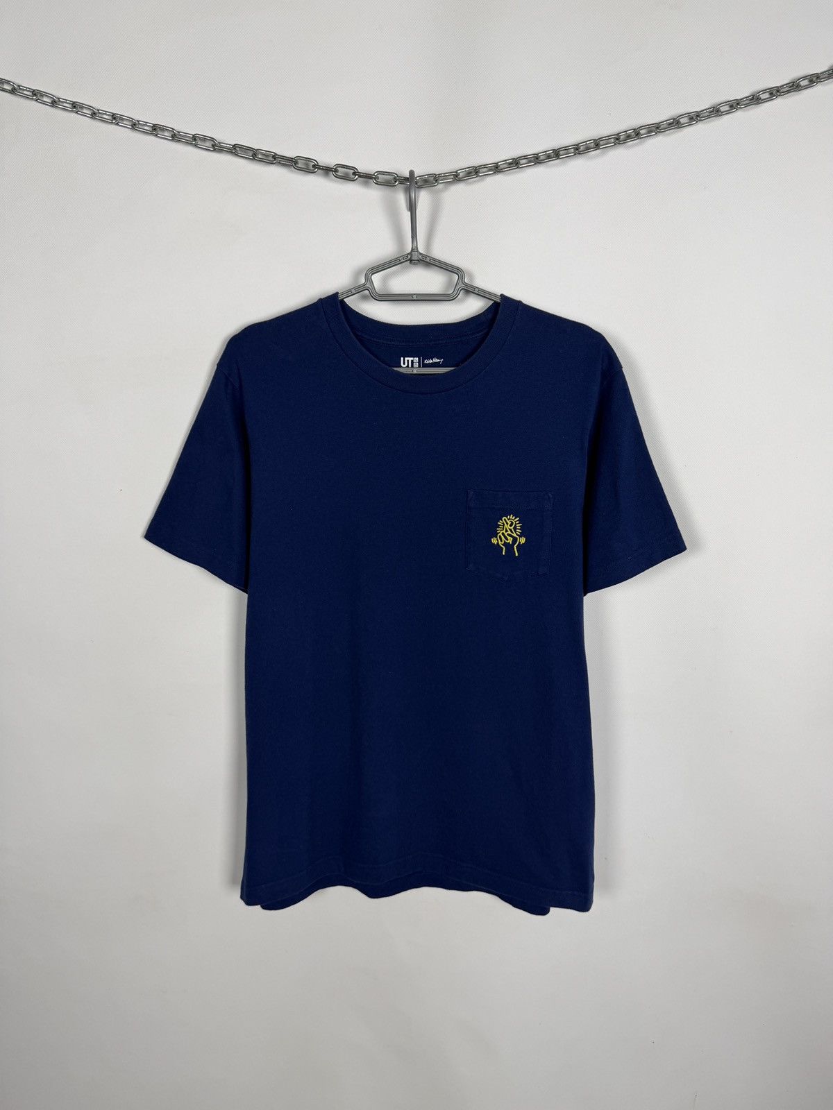 Uniqlo Uniqlo UT x Keith Haring Graphic Tee Streetwear Art Size M Size US M / EU 48-50 / 2 - 2 Thumbnail