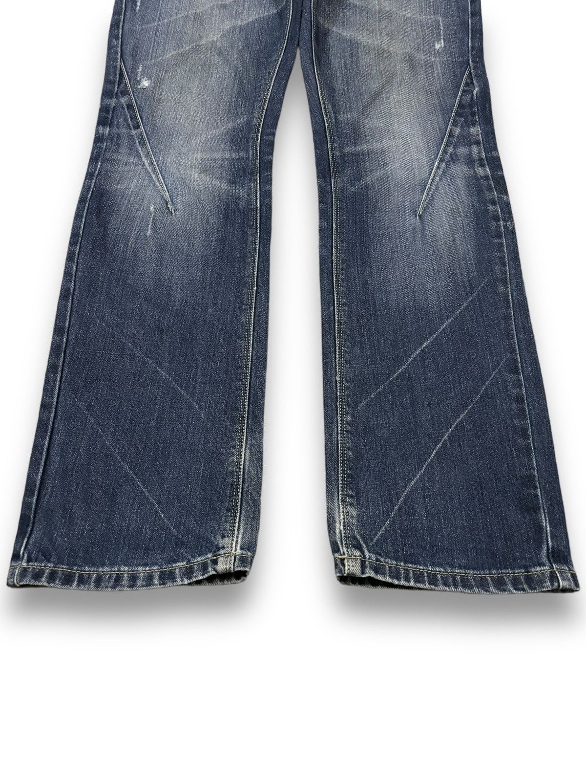 Number (N)ine Japanese Brand Whiskers Distressed Jeans Number (N)ine Style Size US 32 / EU 48 - 7 Thumbnail