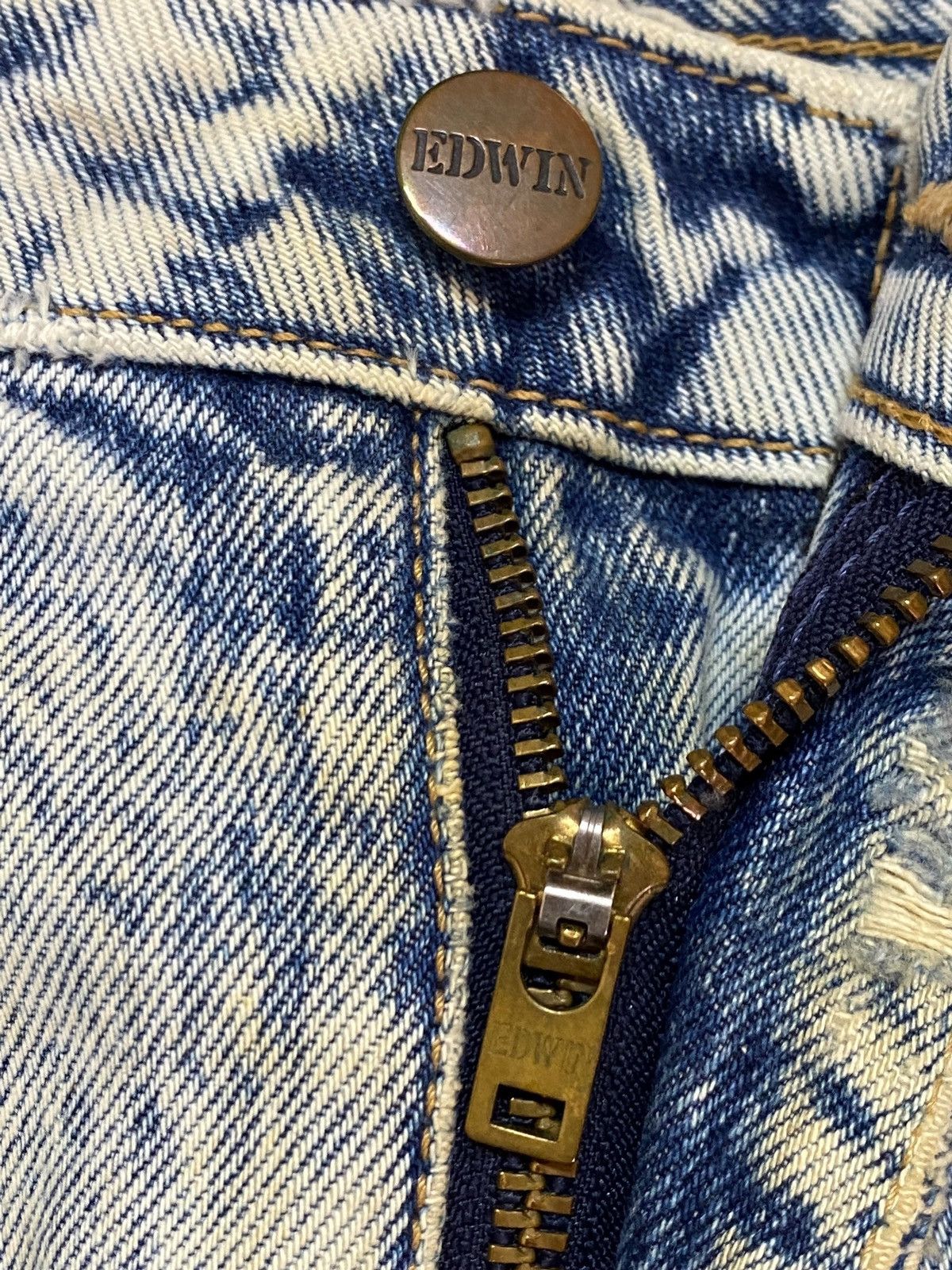 Edwin Vintage Edwin International Basic Acid Wash Distressed Jeans Size US 29 - 14 Thumbnail