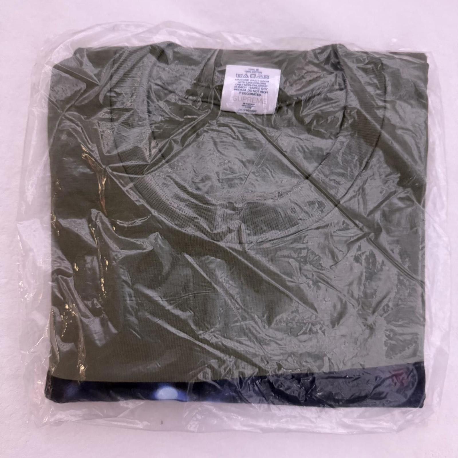 Supreme 2021 Supreme Congo America Eats Its Young Tee 'Light Olive' Size US L / EU 52-54 / 3 - 3 Thumbnail