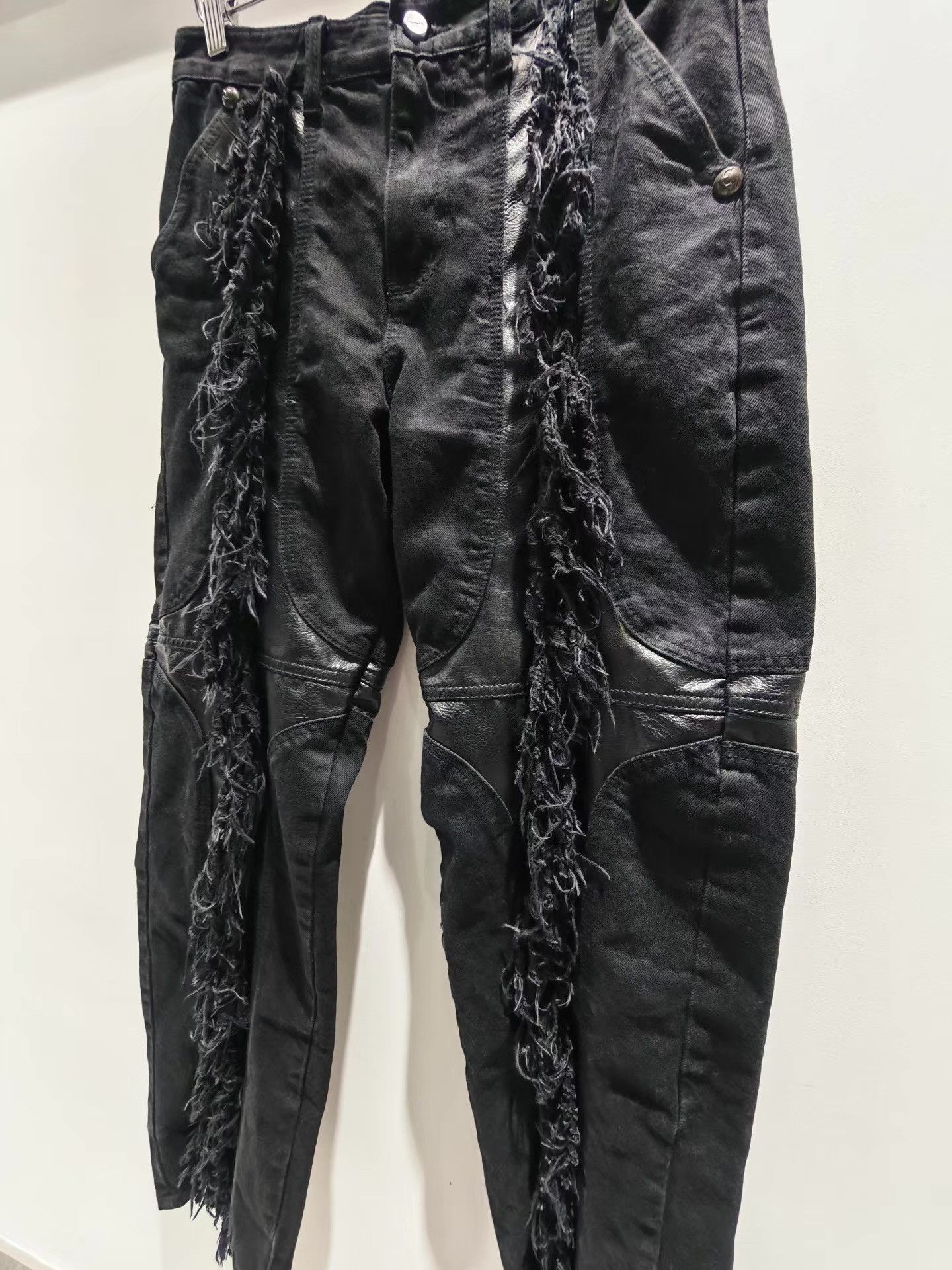 Thug Club ThugClub 24SS Fringe Leather Patch Cross Jeans Q15 Size US 32 / EU 48 - 3 Thumbnail