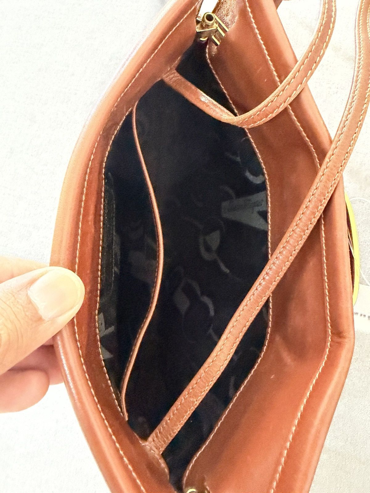 Salvatore Ferragamo Vintage 80s salvatore ferragamo leather bag Size ONE SIZE - 4 Thumbnail