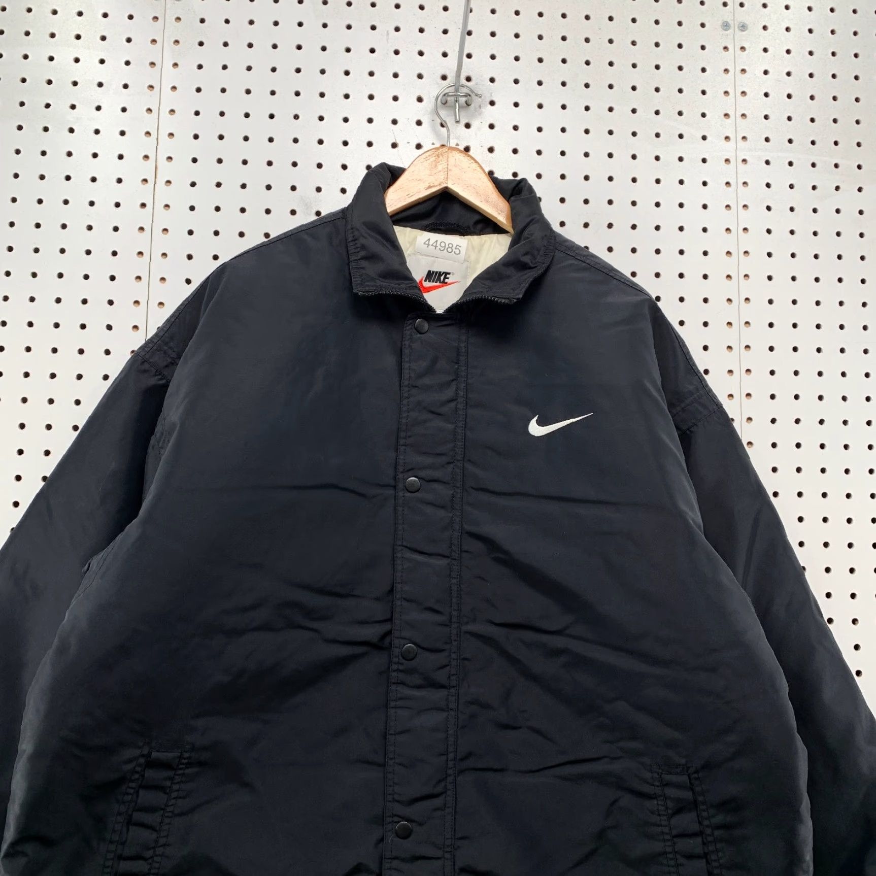 Nike VINTAGE Nike Coat Jacket Mens Large Black Green Swoosh Insulated Long Jacket Size US L / EU 52-54 / 3 - 7 Thumbnail