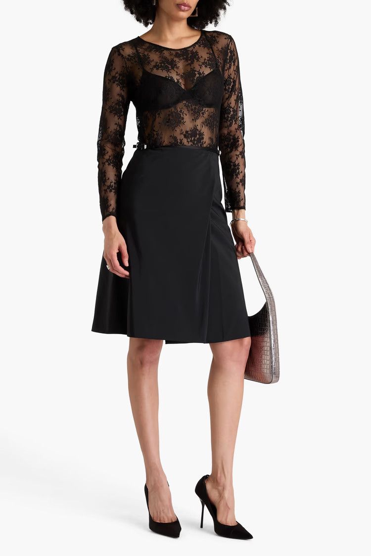 Givenchy o1y0925 Midi Skirt in Black Size 30" / US 8 / IT 44 - 2 Thumbnail