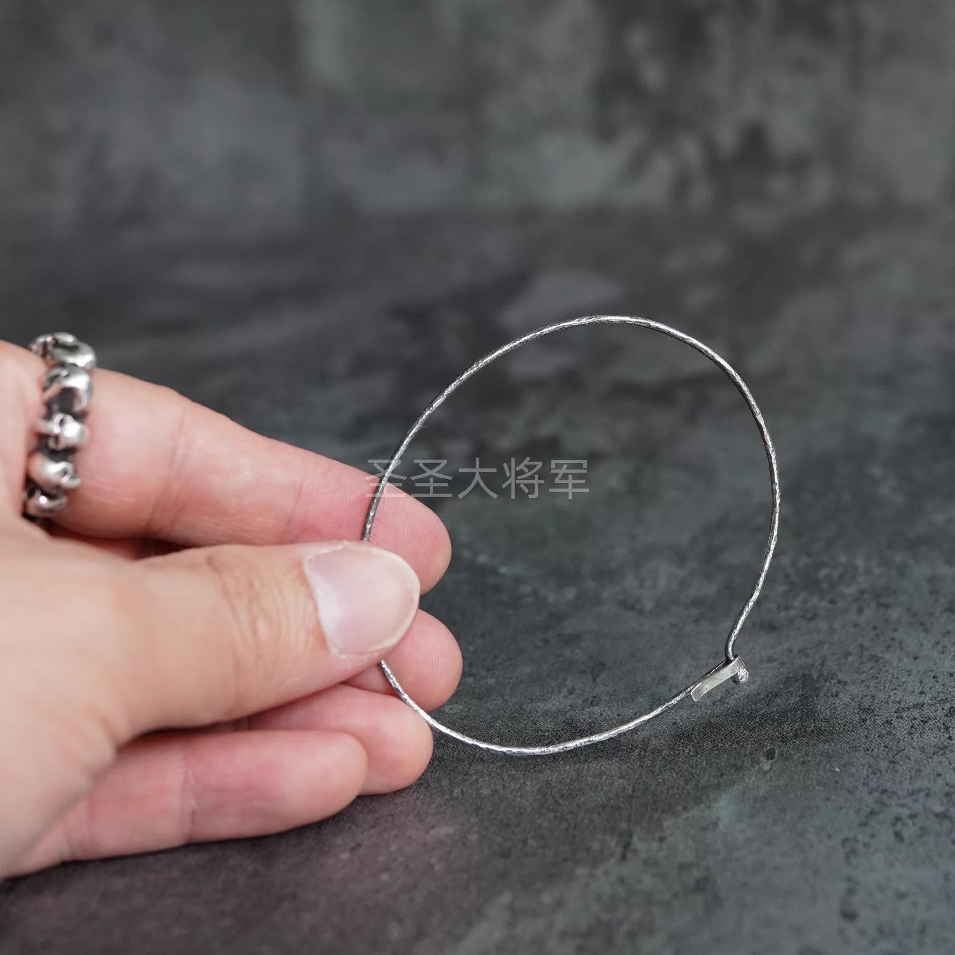 DETAJ Detaj Distressed Seed Thin Bangle 17cm Wrist Size ONE SIZE - 7 Thumbnail
