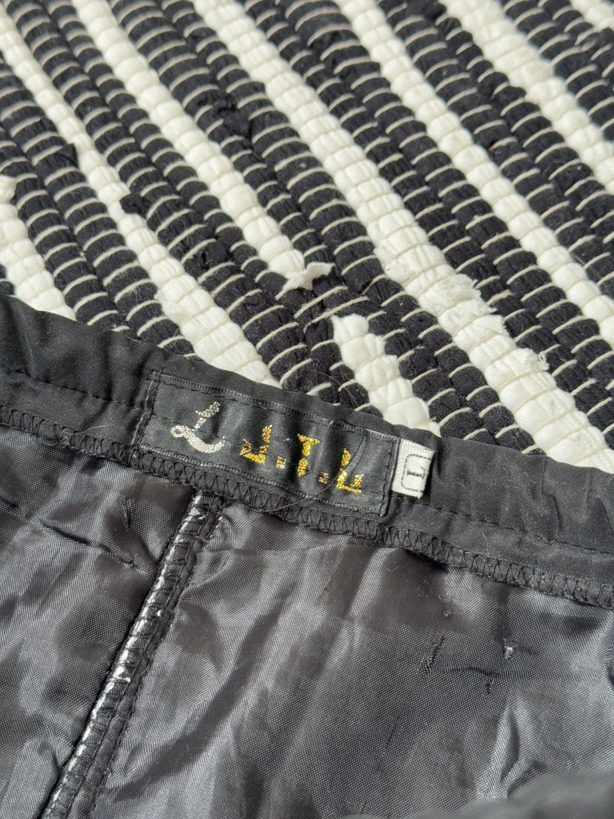 Other VINTAGE PUFFER 2000s MAXI SKIRT Size 28" / US 6 / IT 42 - 8 Thumbnail