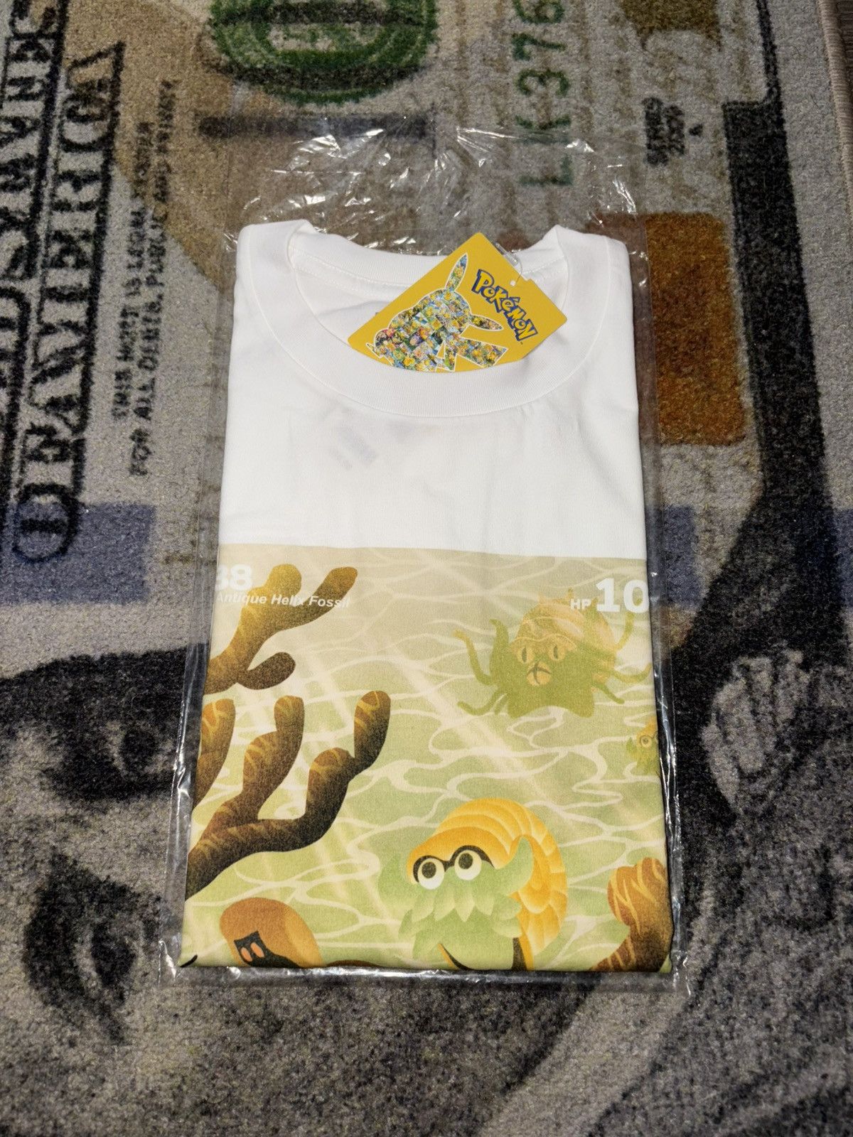 Pokemon × Uniqlo UNIQLO Pokemon Summer Omanyte Tentacular Return Tee Size US L / EU 52-54 / 3 - 1 Thumbnail