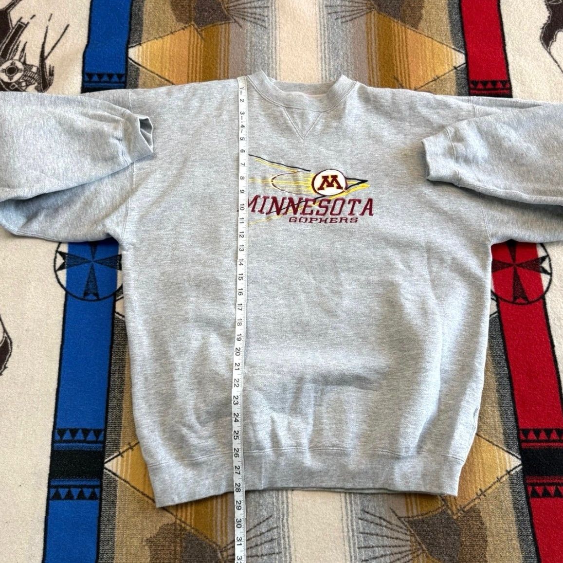 Vintage VINTAGE Minnesota Golden Gophers Embroidered Crewneck Sweatshirt XL Men Cadre Gray Crew Neck 90s College Sports Pullover Sweatshirt Size US XL / EU 56 / 4 - 6 Thumbnail