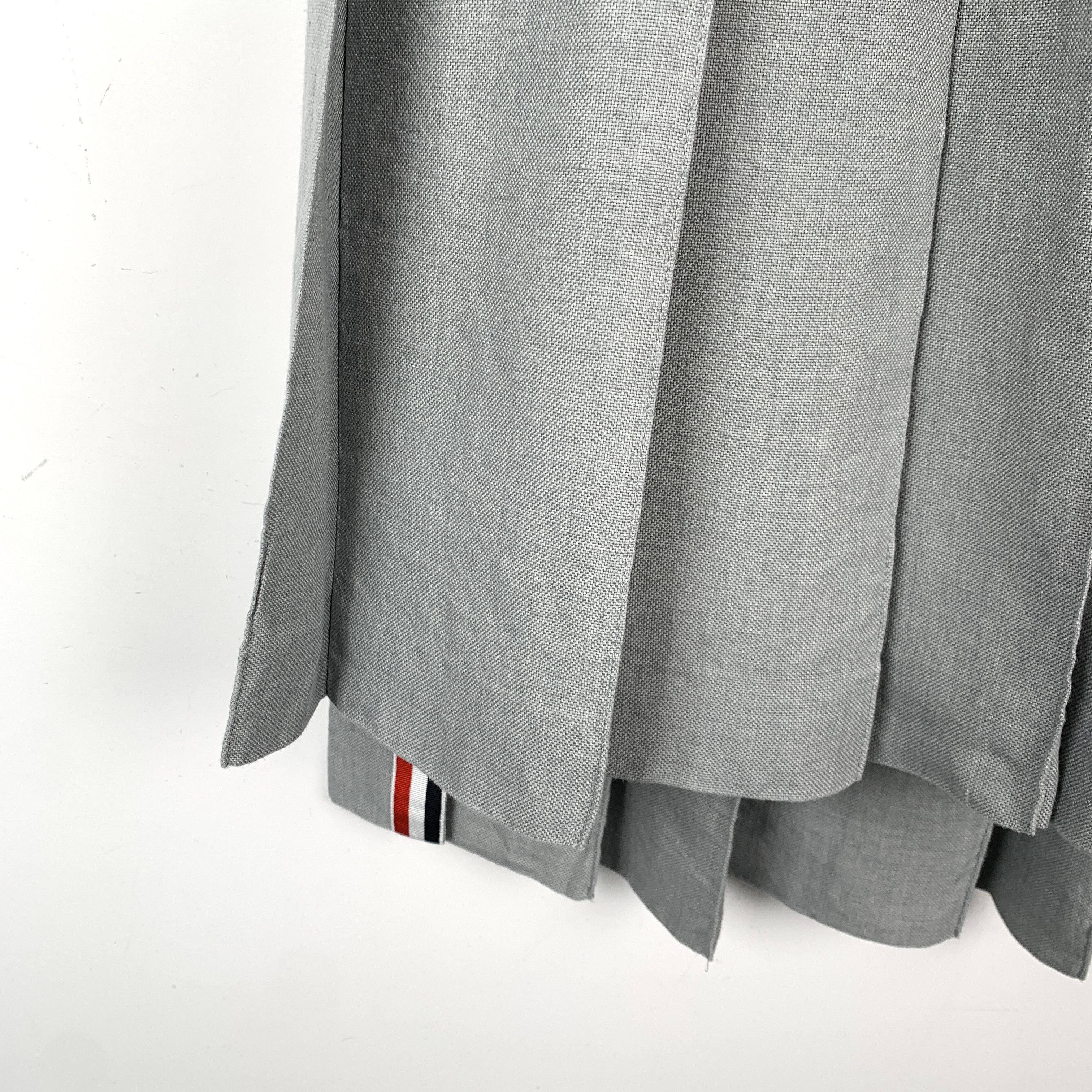 Thom Browne Thom Browne Grey classic wool pleated skirt Size S / US 4 / IT 40 - 4 Thumbnail