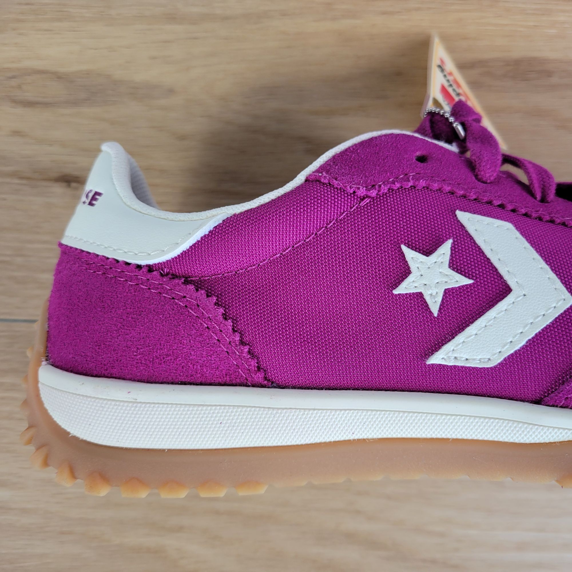 ⭐Converse Run Star Trainer Ox Suede 7.5 Womens Shoes Sneaker