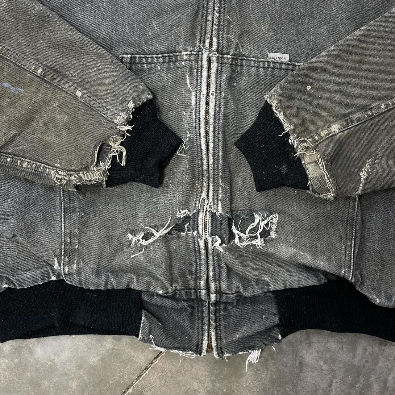 Carhartt Vintage Carhartt Denim Hooded Jacket Flannel Lined Thrashed Size US L / EU 52-54 / 3 - 4 Thumbnail
