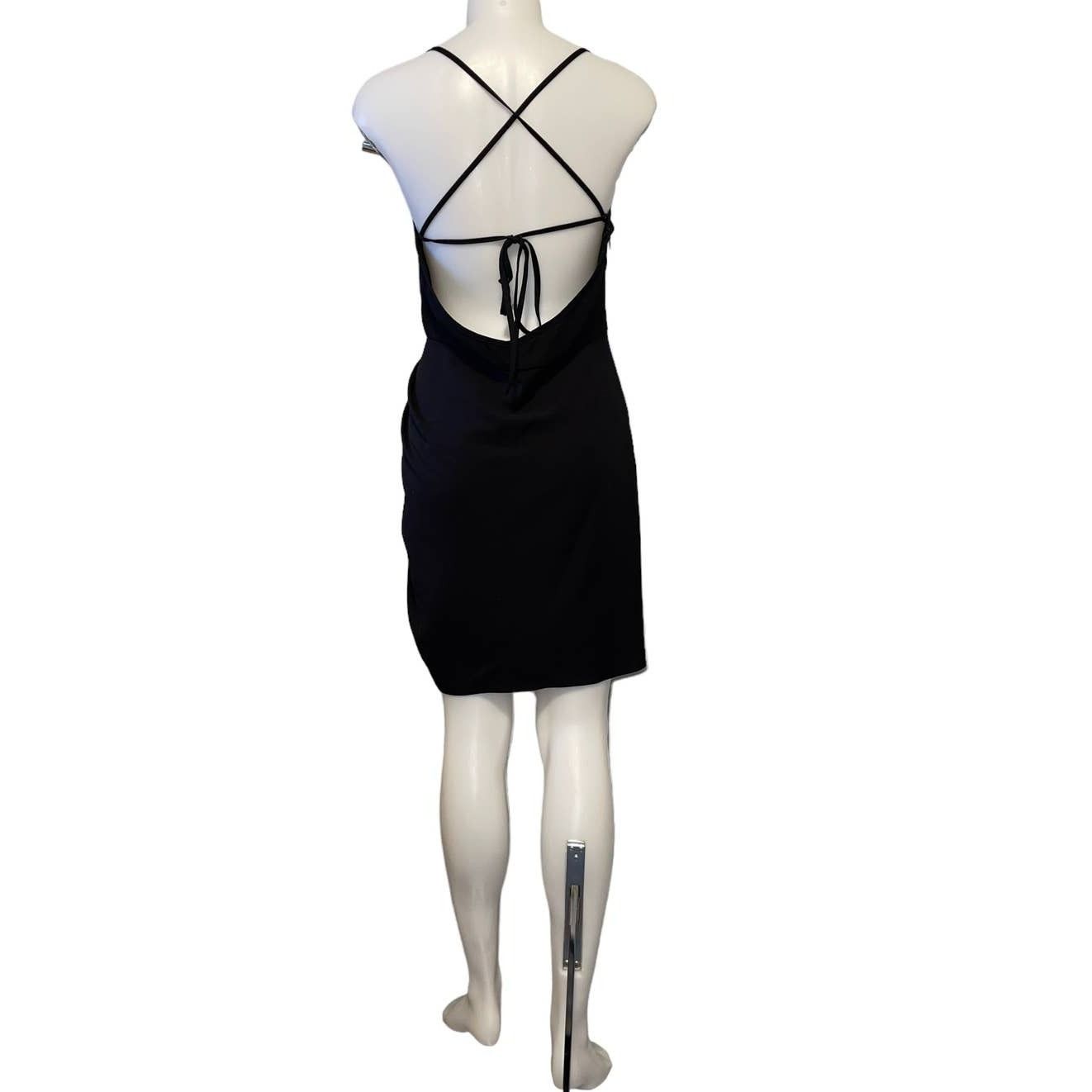 Amanda Uprichard Amanda Uprichard Jasalina Backless Black Mini Dress Large Size L / US 10 / IT 46 - 5 Thumbnail