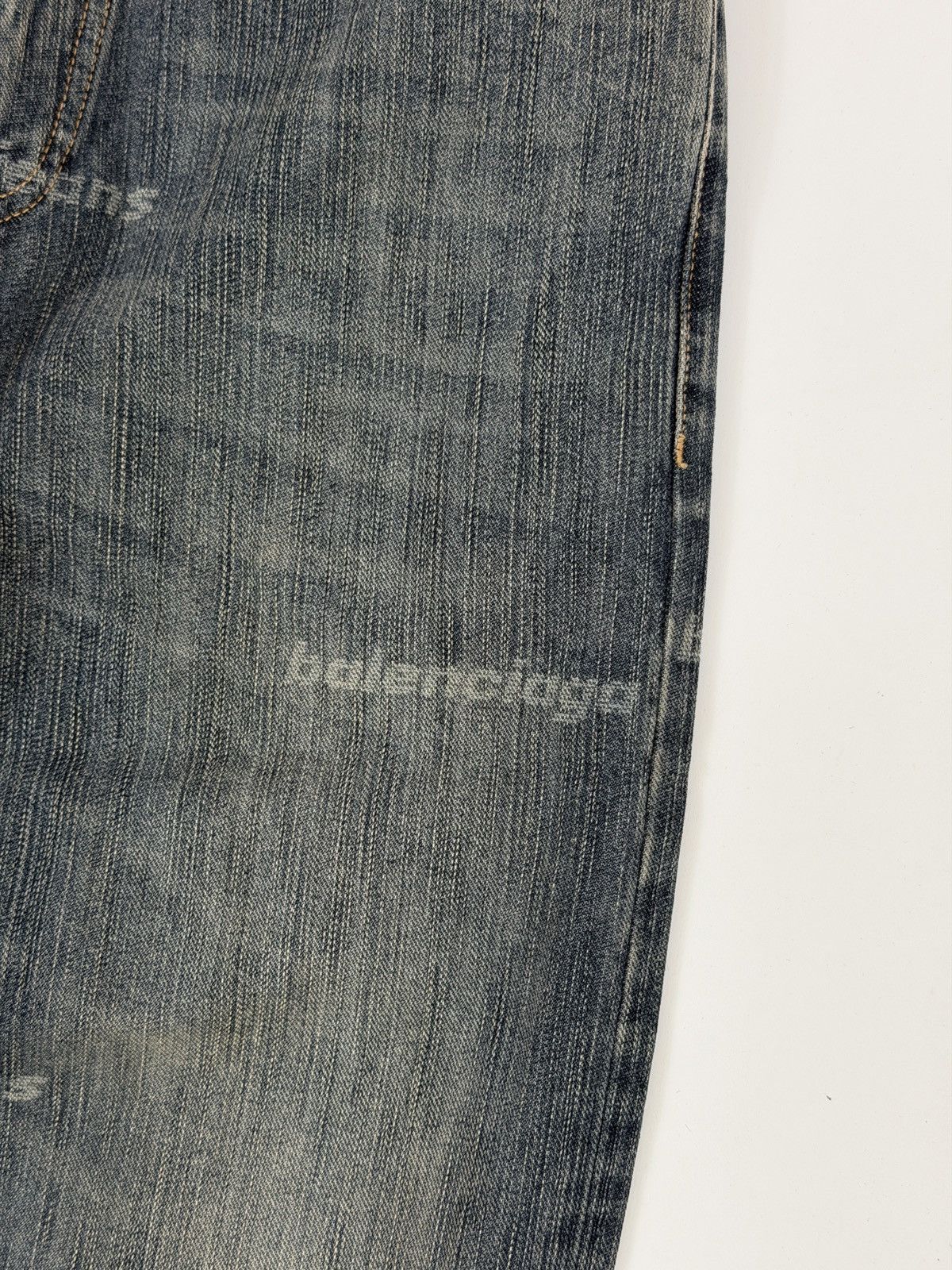 Balenciaga Balenciaga Medium Fit All Over Logo Dark Blue Denim Pants Size US 28 / EU 44 - 6 Thumbnail