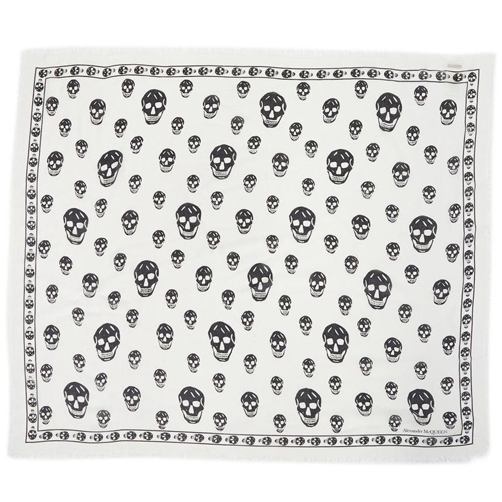 Alexander McQueen o1w1db10725 Size: OS/Fo Skull in Black/Ivory Size ONE SIZE - 1 Thumbnail