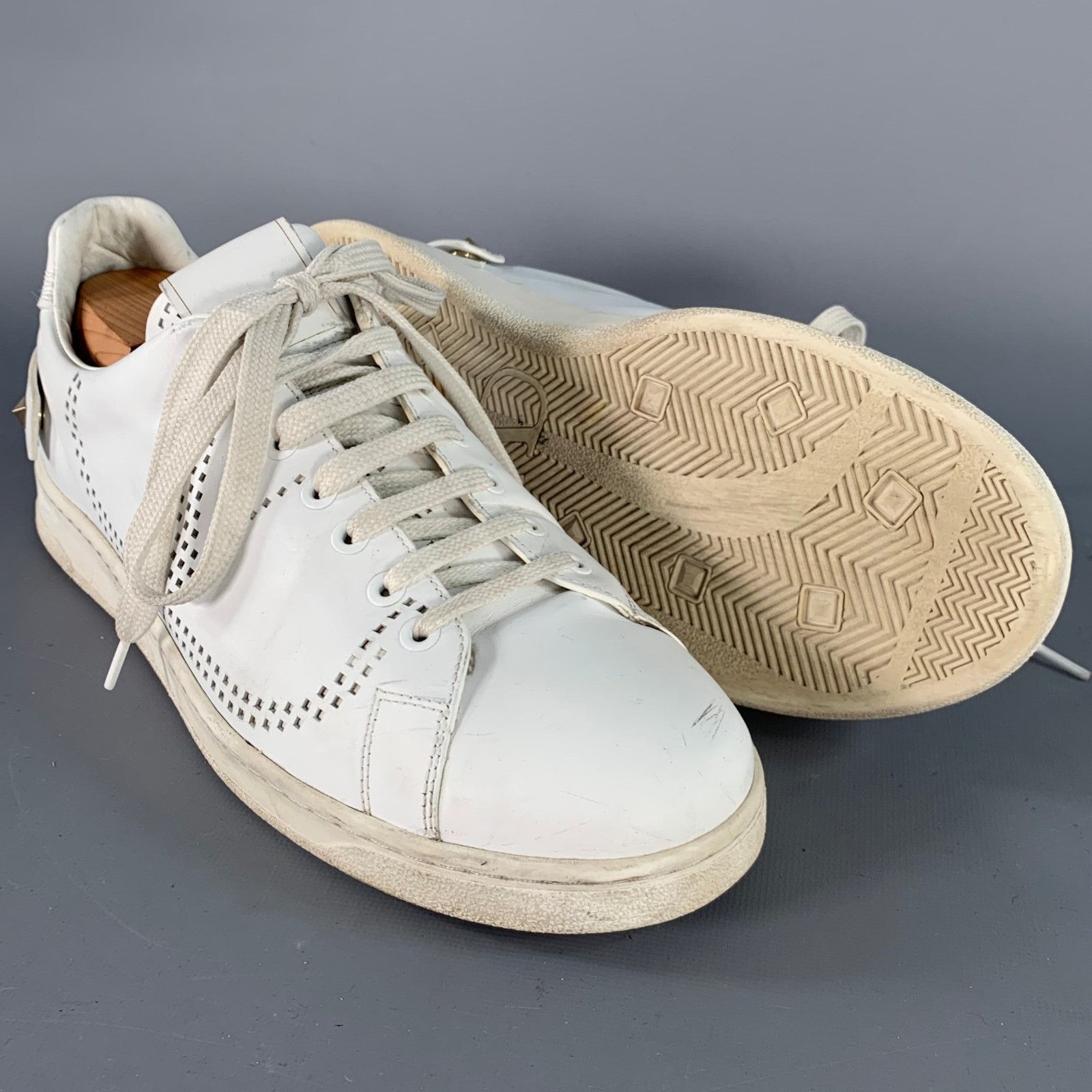 Valentino VALENTINO Size 10 White Perforated Leather Lace-Up Sneakers Size US 10 / EU 43 - 5 Thumbnail