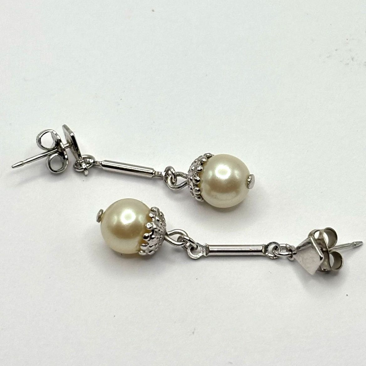 Other Silver & Cream Pearl Earrings Size ONE SIZE - 3 Thumbnail