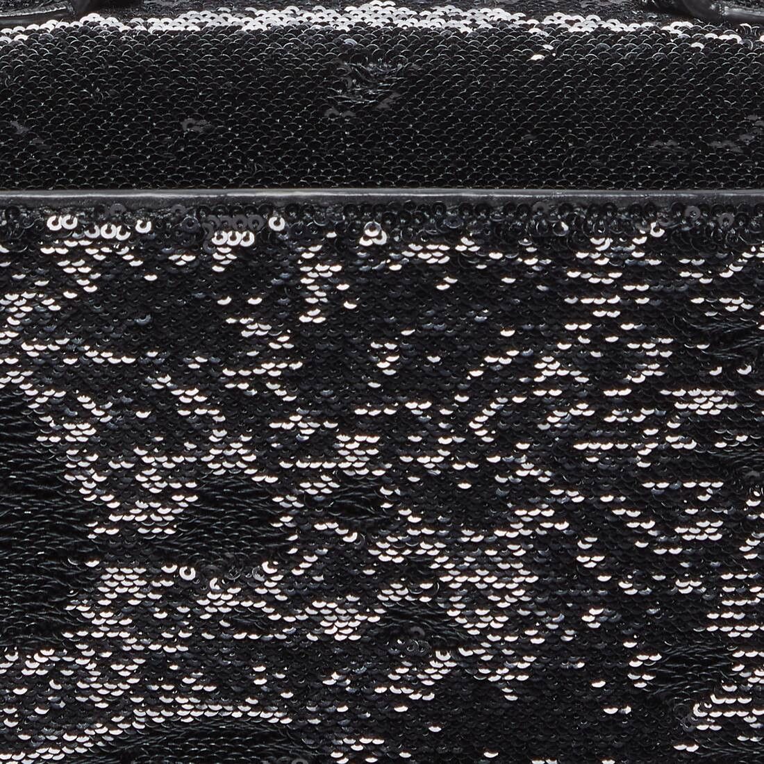 Balenciaga o1la1rc1a0425 Size: OS / Hourglass XS Handbag with Chain Size ONE SIZE - 9 Thumbnail