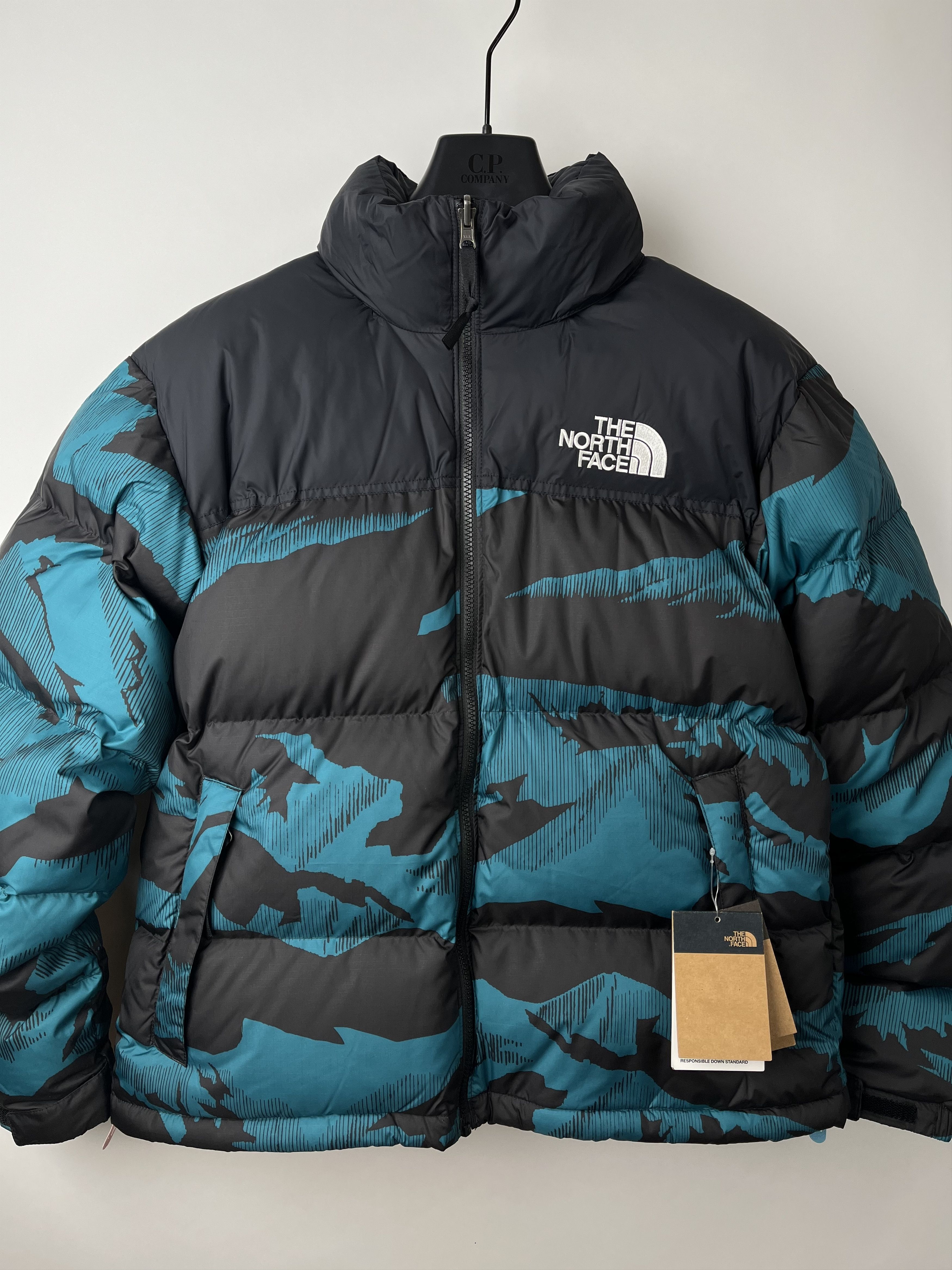 The North Face Down Jacket The North Face Printed 1996 Retro Nuptse Size US XL / EU 56 / 4 - 1 Thumbnail