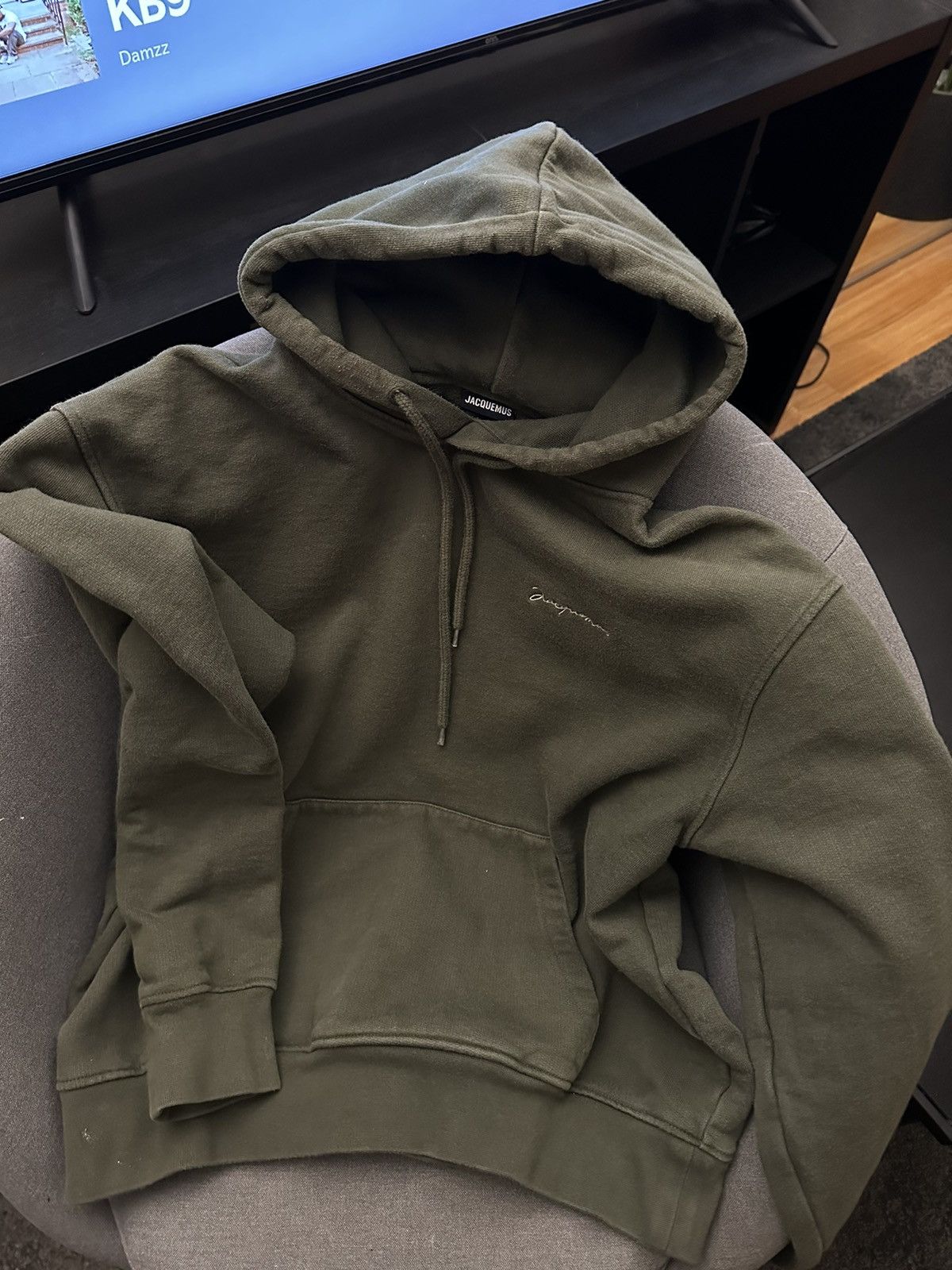 Jacquemus Jacquemus Les Classiques Hoodie - Khaki Size US M / EU 48-50 / 2 - 1 Thumbnail