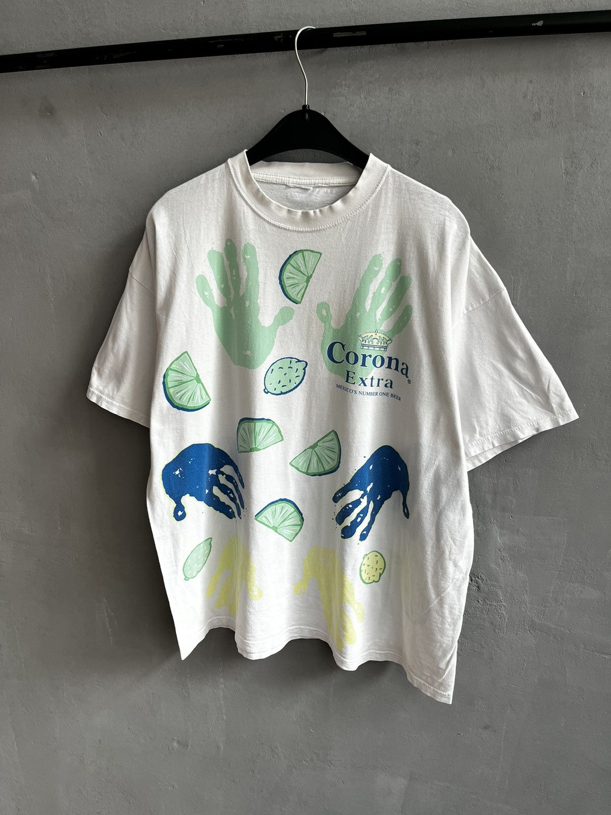 Vintage Corona Extre t shirt vintage 90s Size US L / EU 52-54 / 3 - 1 Thumbnail