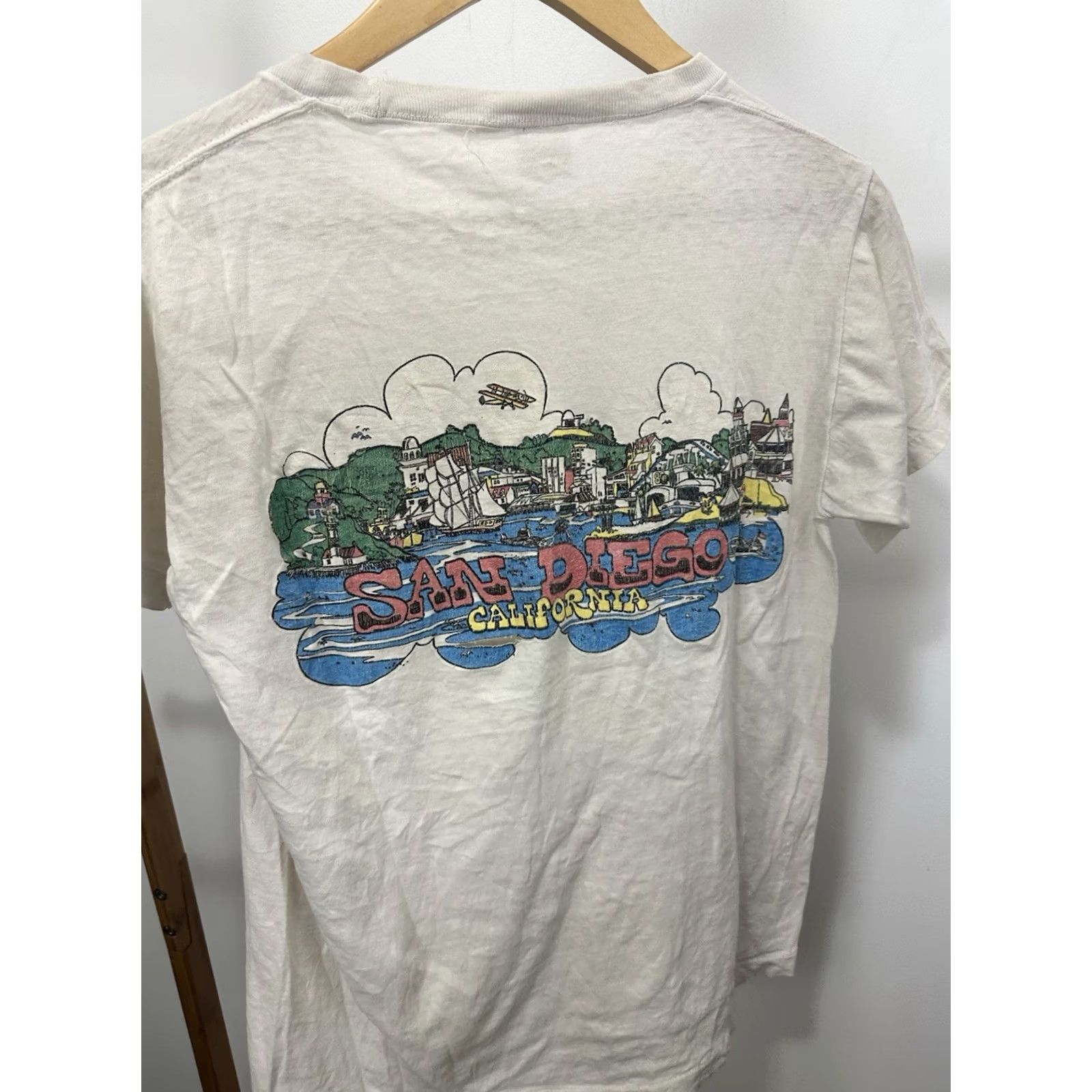 Vintage B.V.D T-Shirt Shirt Mens M Cream VTG 60s Westcoast Distressed Worn 60s Grunge California Diego San Size US M / EU 48-50 / 2 - 3 Thumbnail