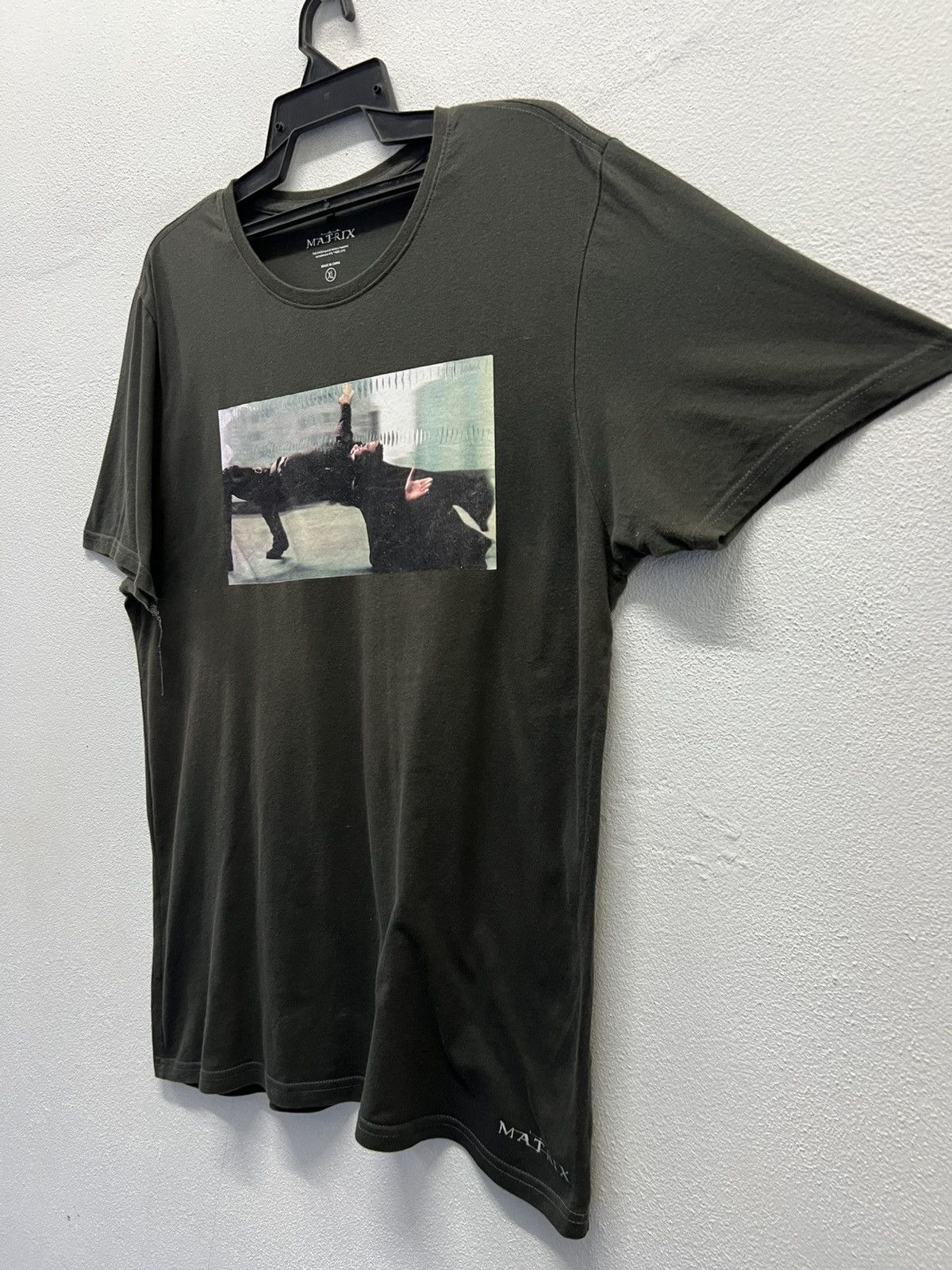 Vintage THE MATRIX AND ALL RELATED CHARACTERS AND ELEMENTS SHIRT Size US XL / EU 56 / 4 - 5 Thumbnail