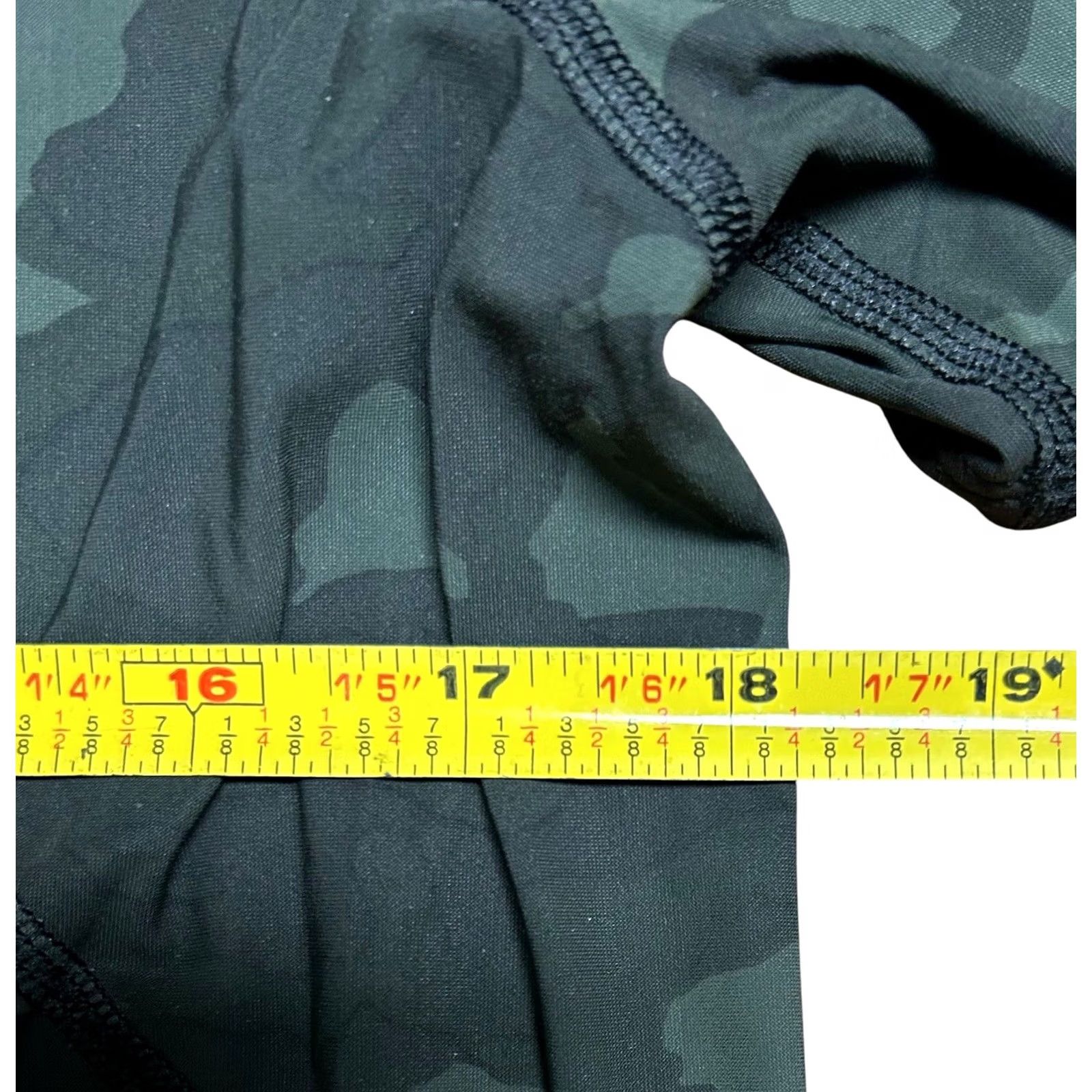 Lululemon Lululemon Outrun the Heat Short Sleeve Camo Green Workout Shirt Top Women Sz M Size M / US 6-8 / IT 42-44 - 4 Thumbnail