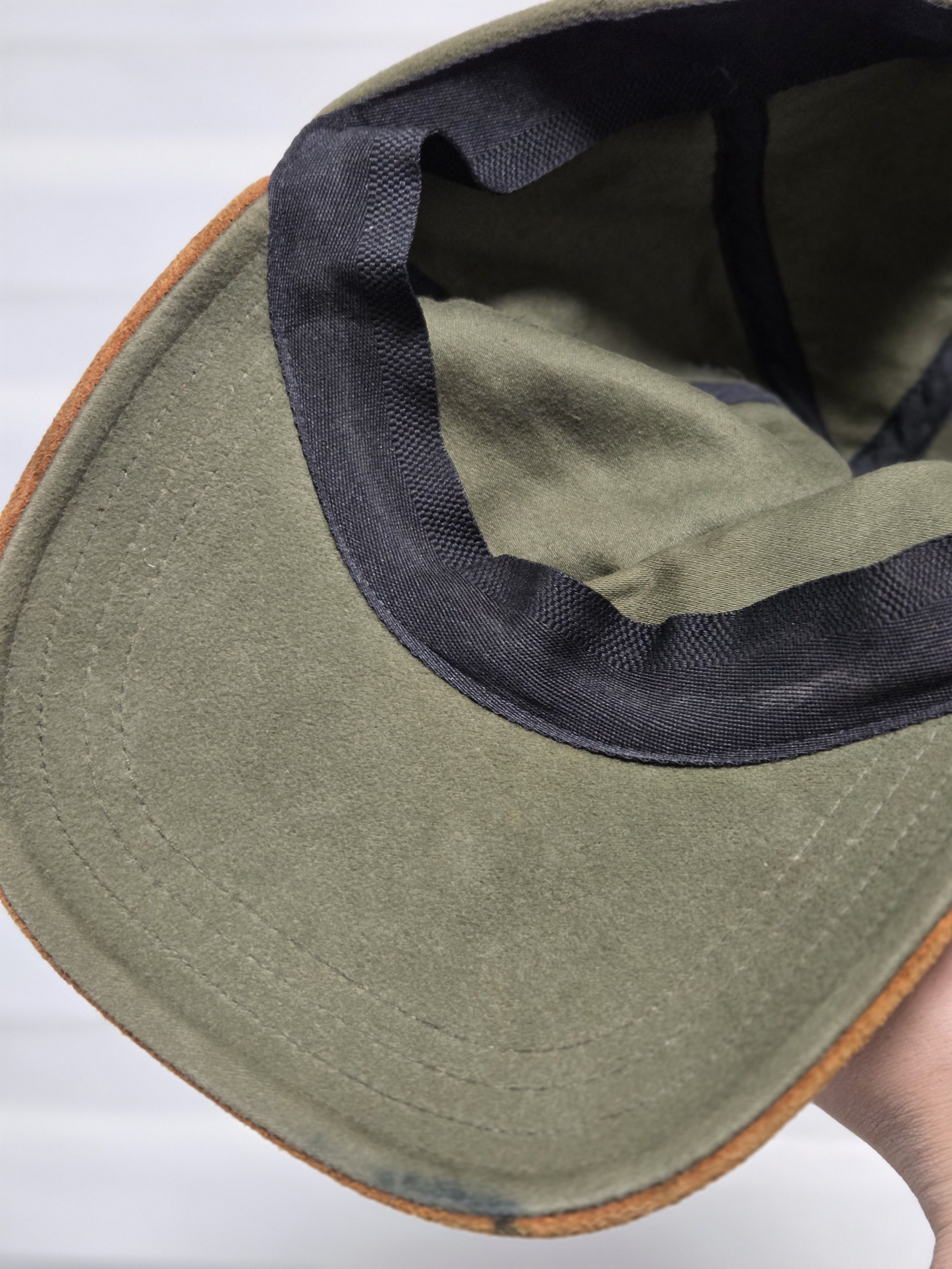 Barbour Vintage MADE IN SCOTLAND barbour Waxed Cotton Suede bill cap Size ONE SIZE - 6 Thumbnail