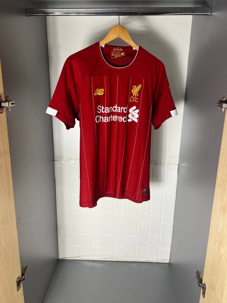 New Balance VINTAGE NEW BALANCE FC LIVERPOOL ENGLAND SOCCER JERSEY RETRO Size US L / EU 52-54 / 3 - 2 Thumbnail