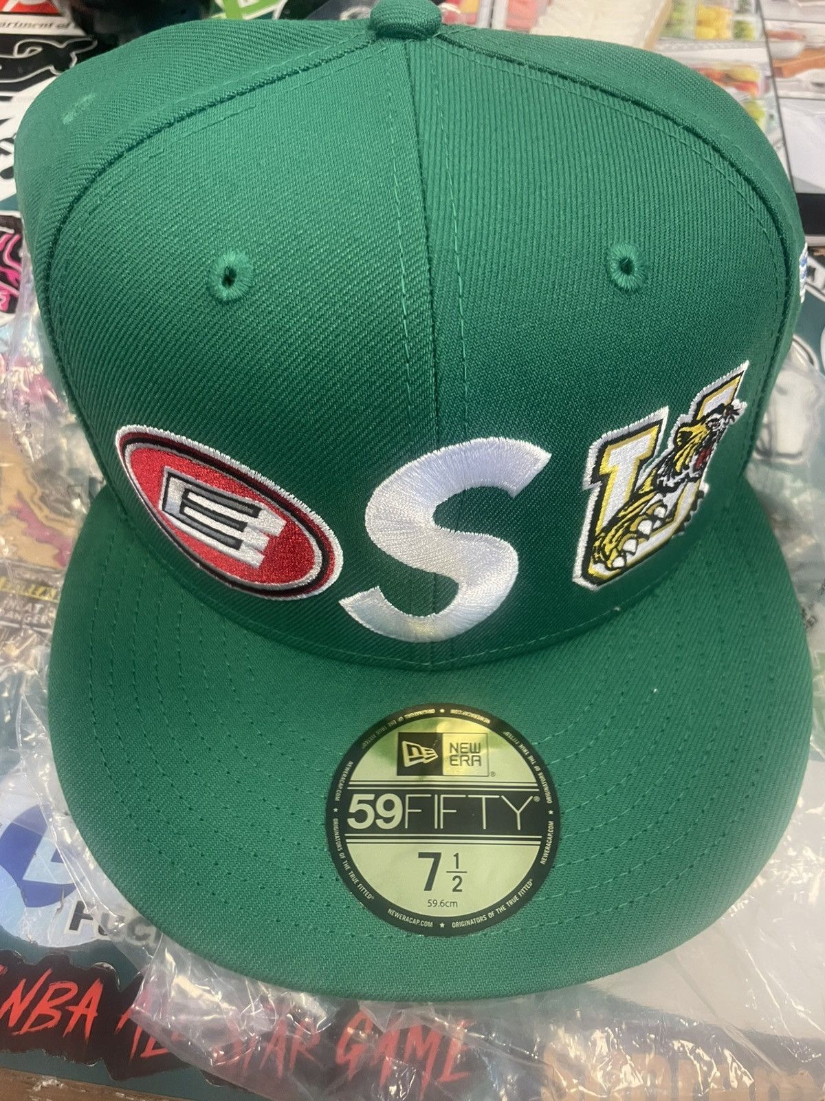 New Era × Supreme Supreme X New Era Anniversary Fitted Size ONE SIZE - 1 Thumbnail